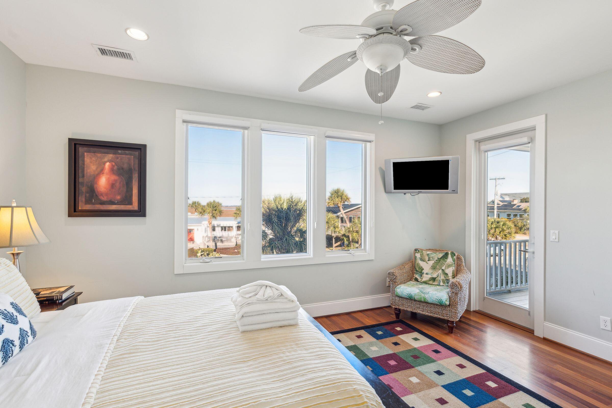1681 E Ashley Avenue # B Unit: A & B