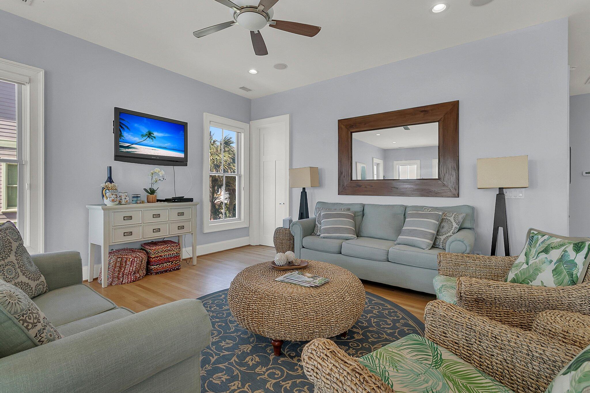 1681 E Ashley Avenue # B Unit: A & B