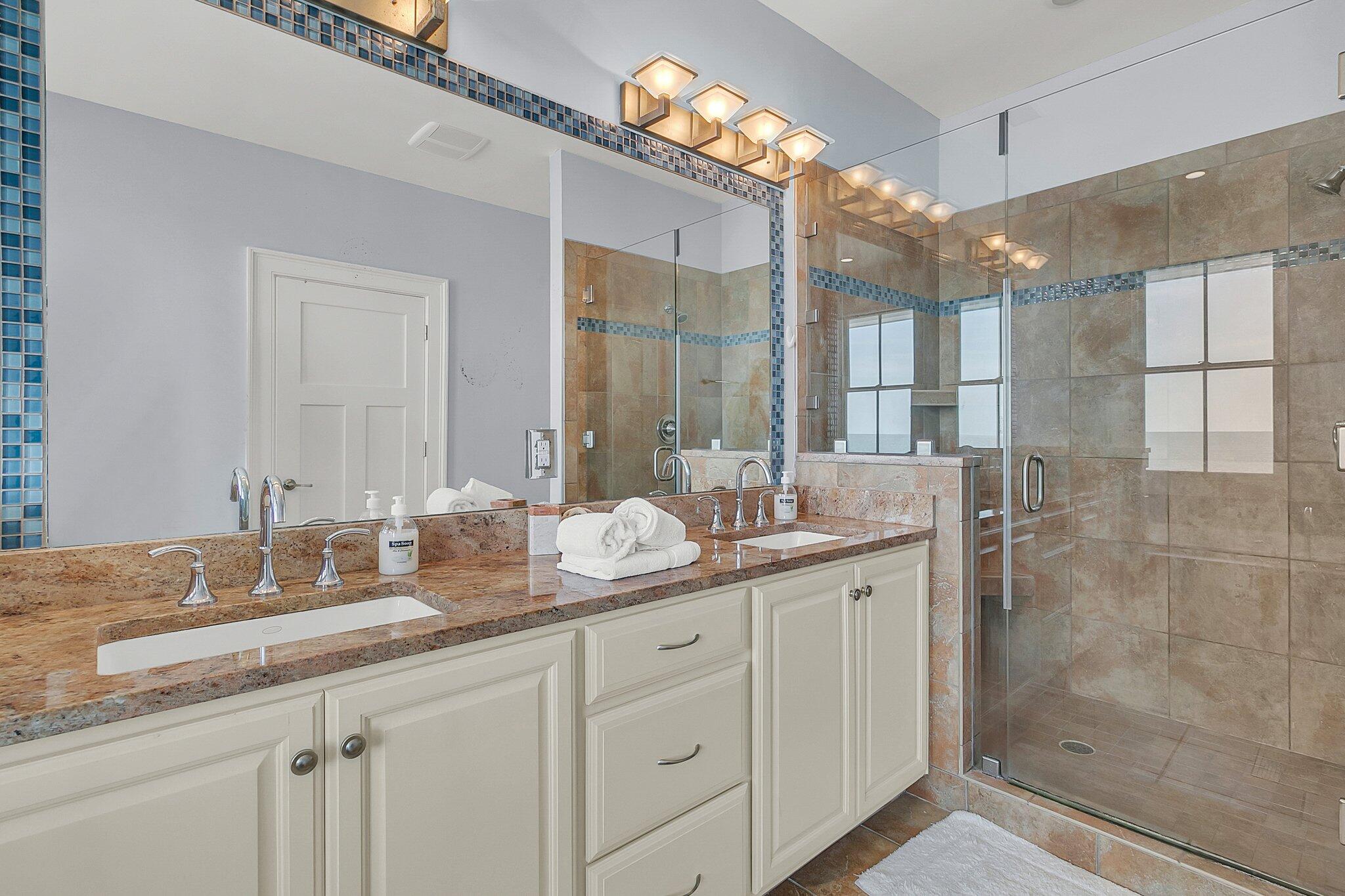 1681 E Ashley Avenue # B Unit: A & B