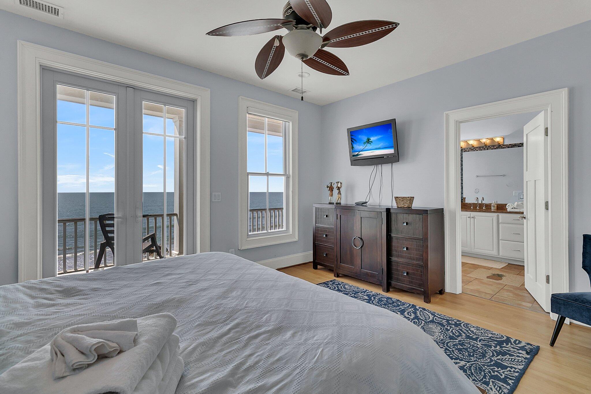 1681 E Ashley Avenue # B Unit: A & B