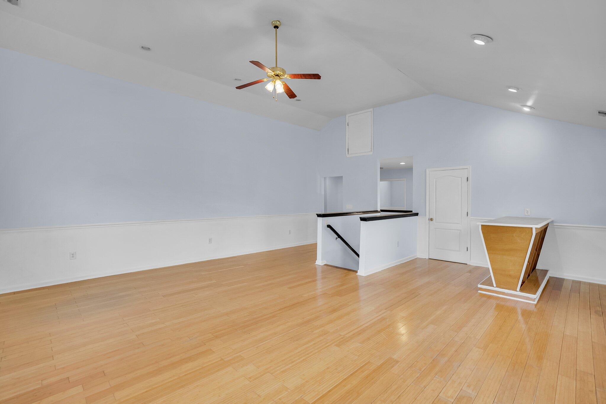 1626 Seloris Court