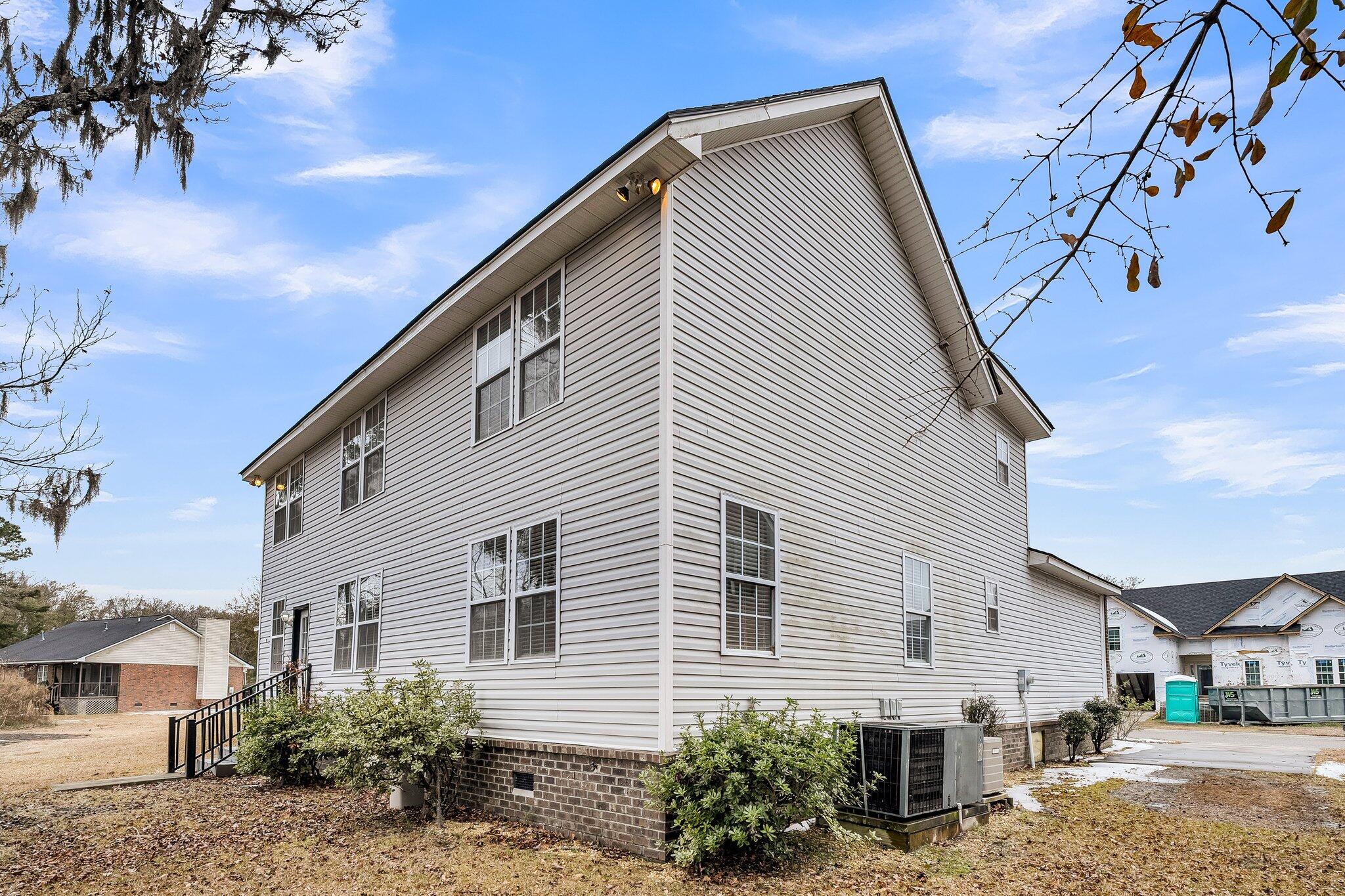 1626 Seloris Court