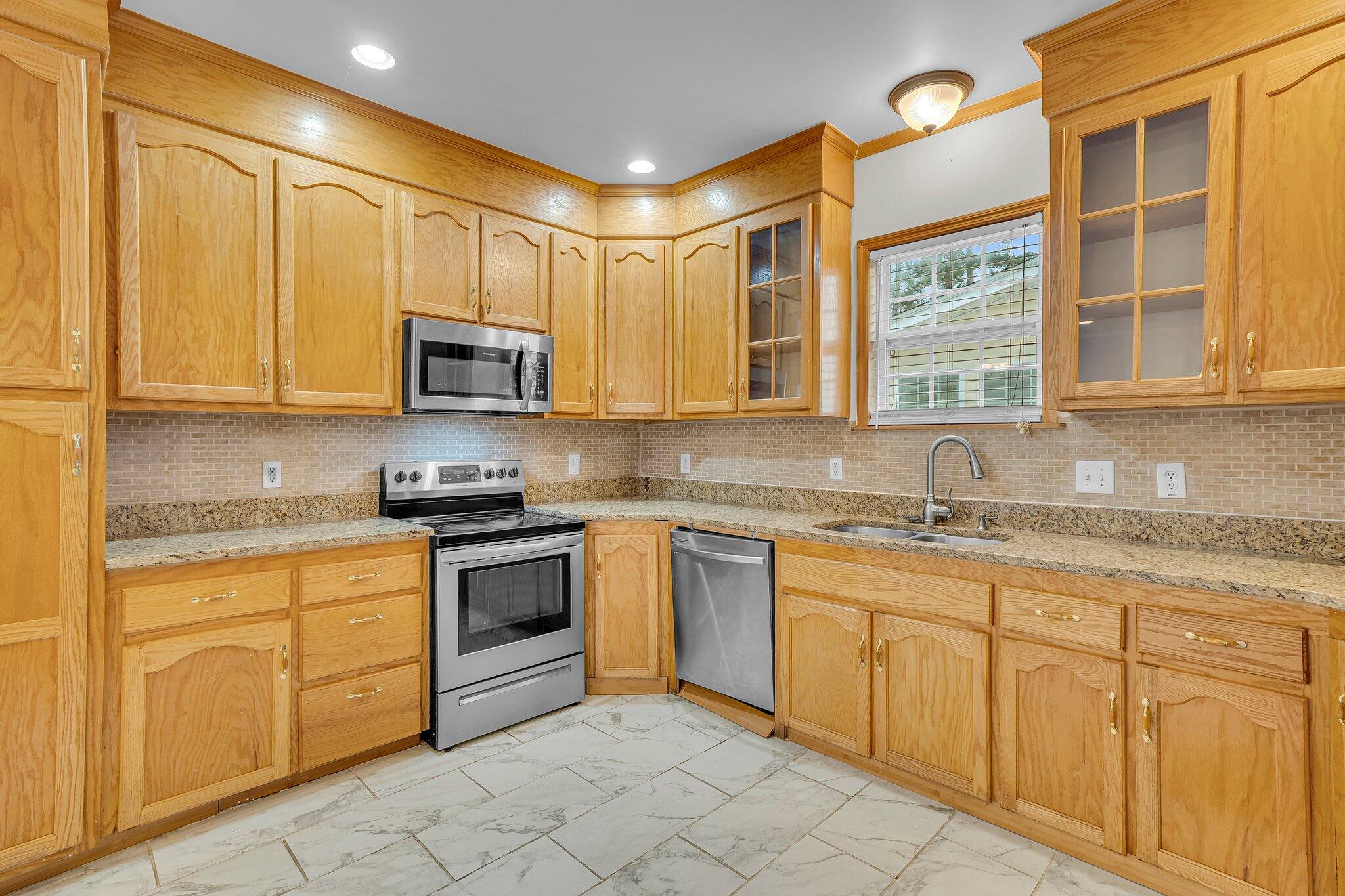 1626 Seloris Court