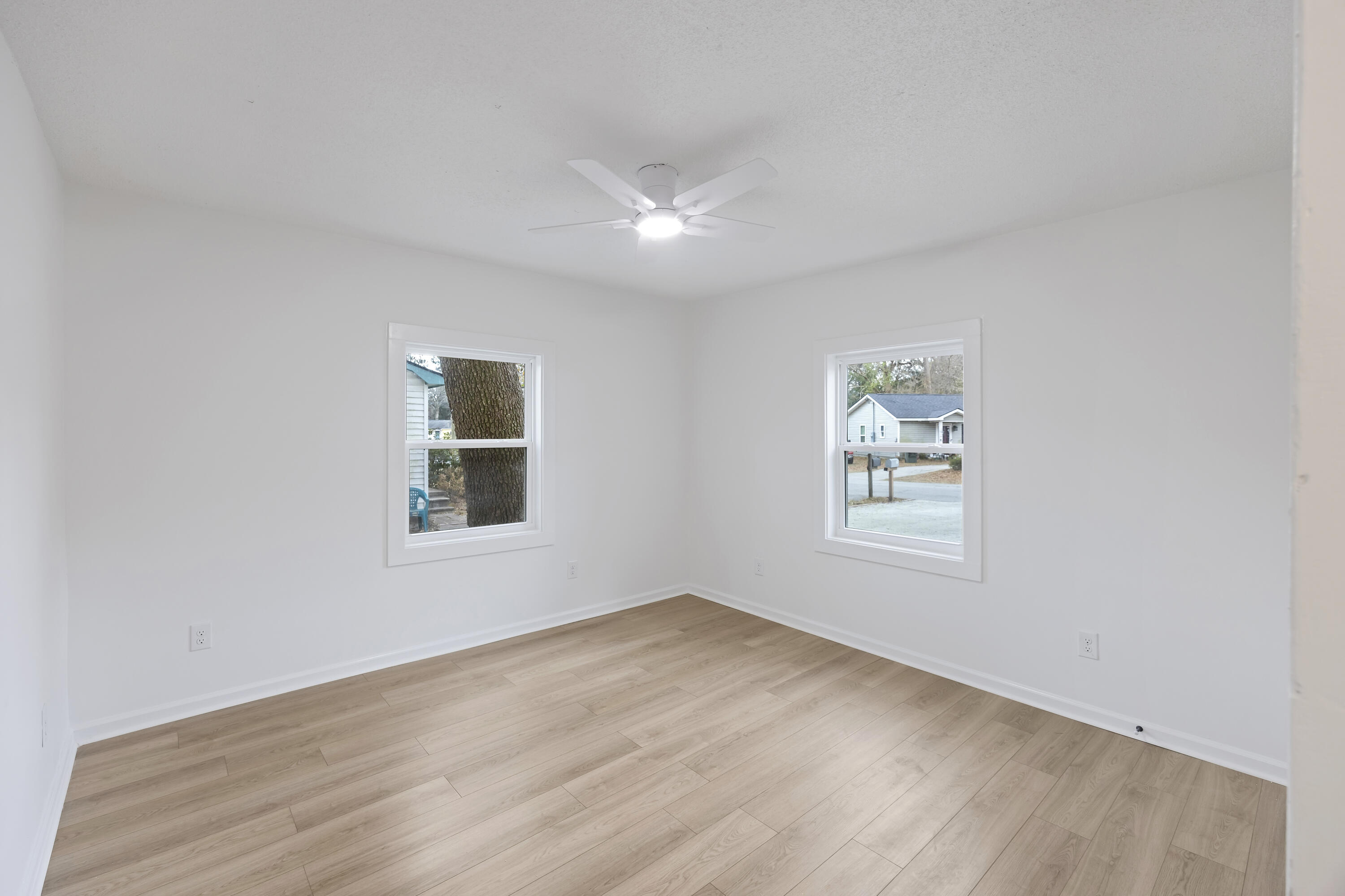 5816 Sedgefield Drive