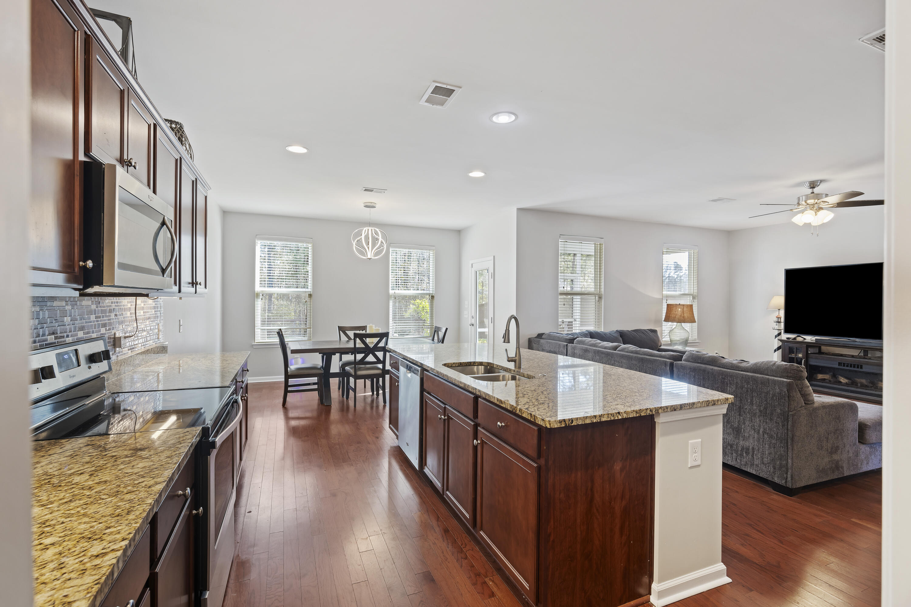 1376 Wild Goose Trail