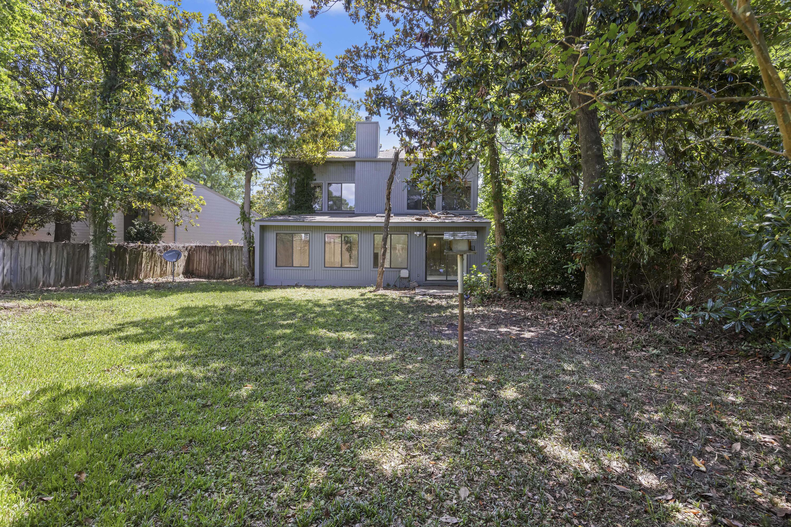 9 Stallion Court