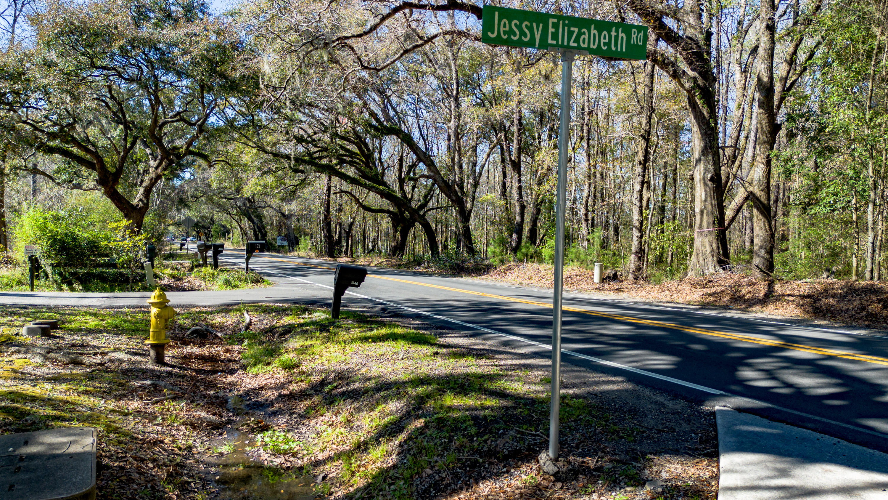 1527 River Road