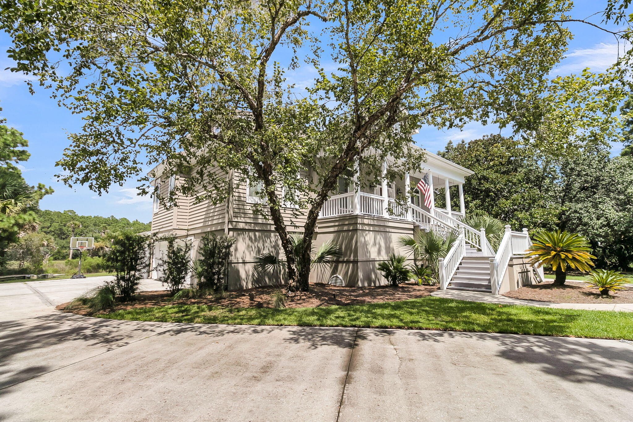 4051 Colonel Vanderhorst Circle
