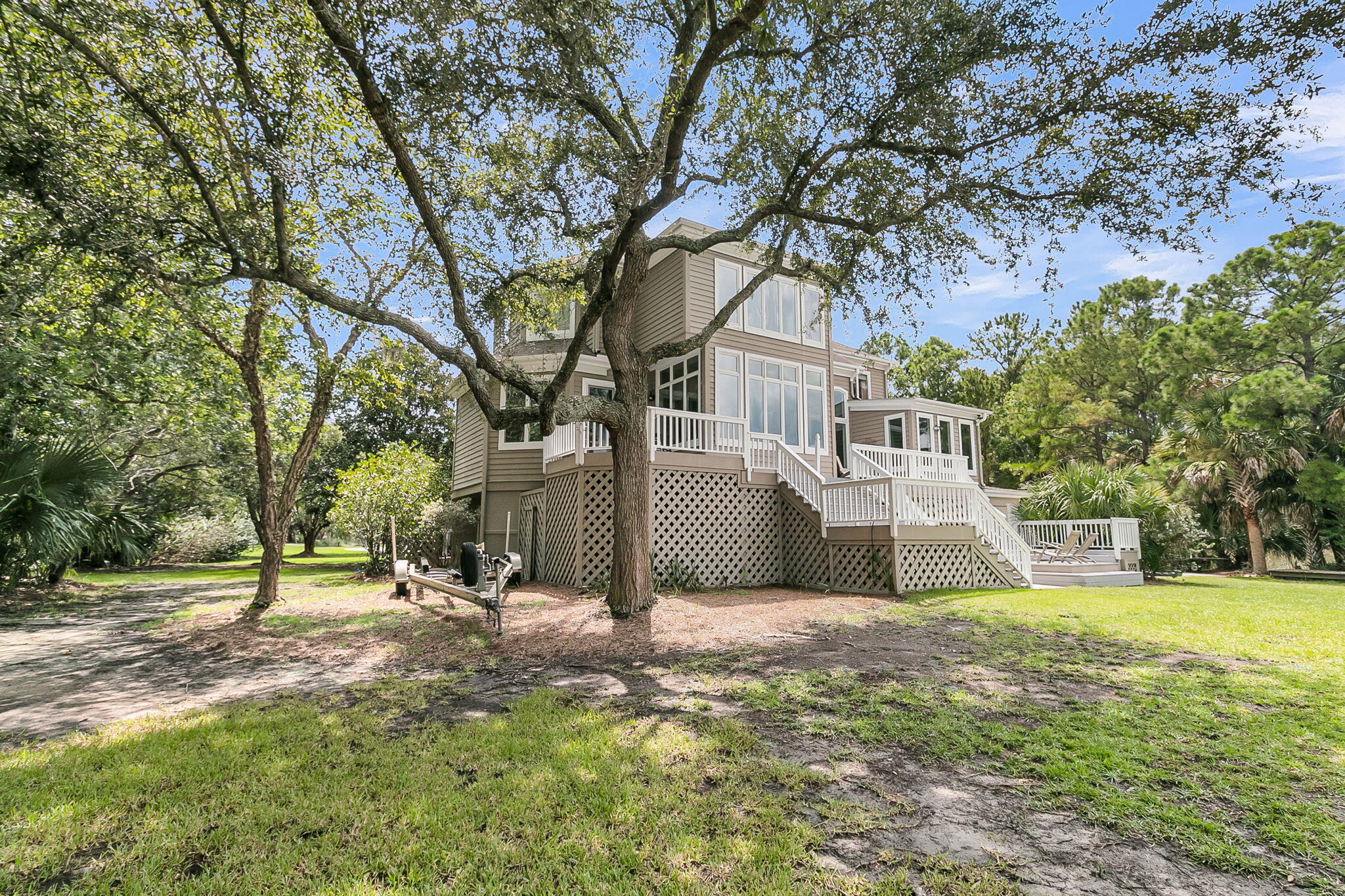 4051 Colonel Vanderhorst Circle
