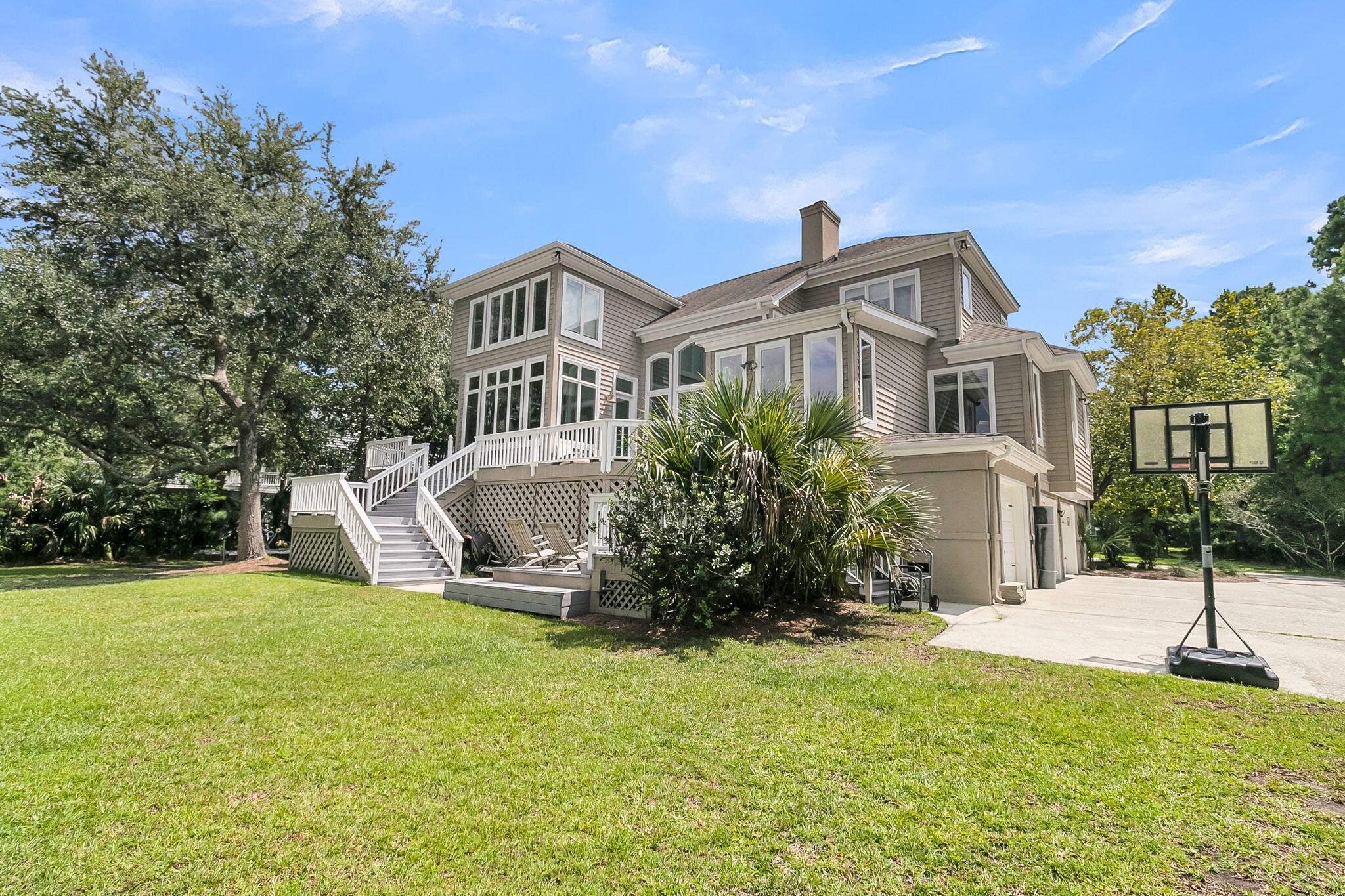 4051 Colonel Vanderhorst Circle