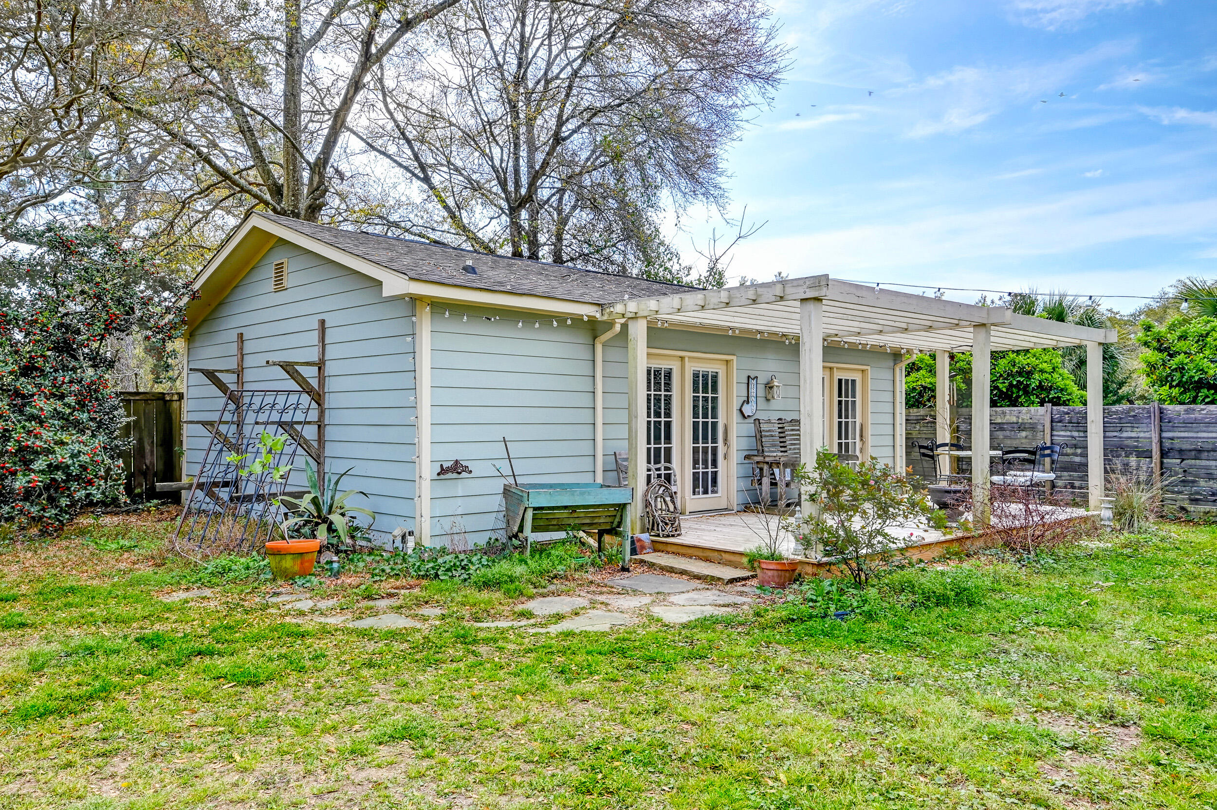 633 Schooner Road