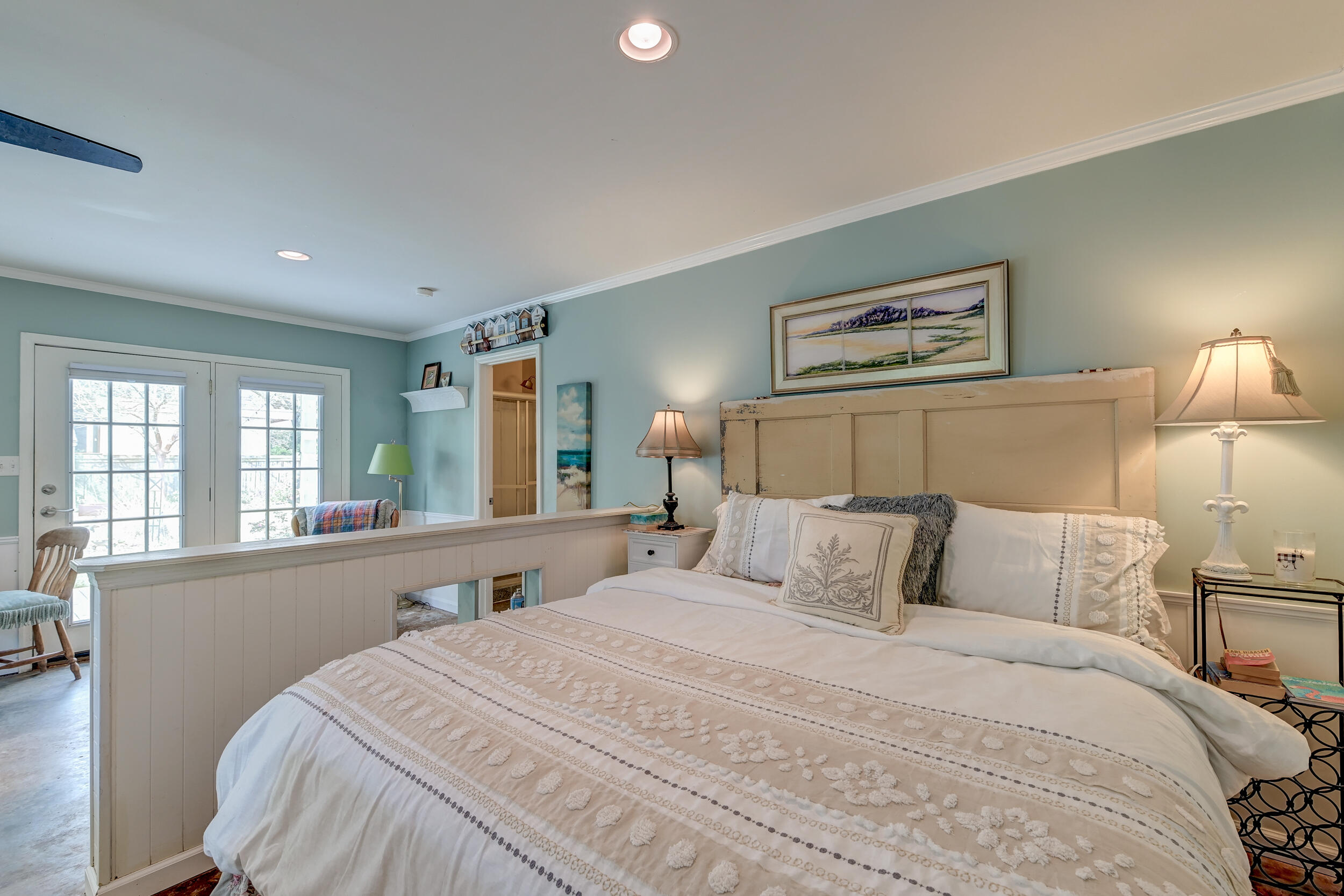 633 Schooner Road