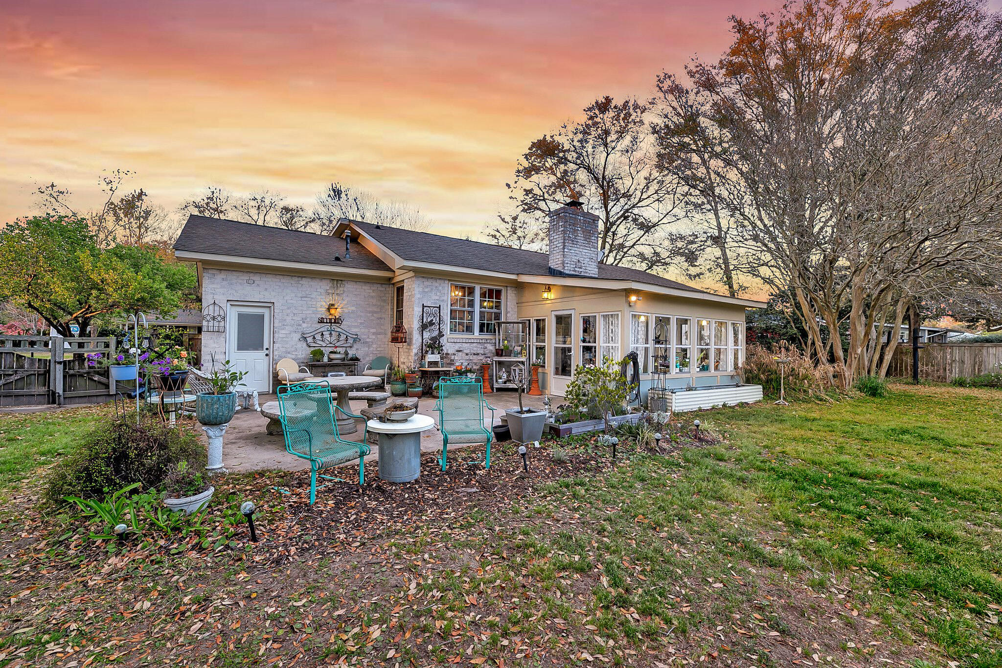 633 Schooner Road