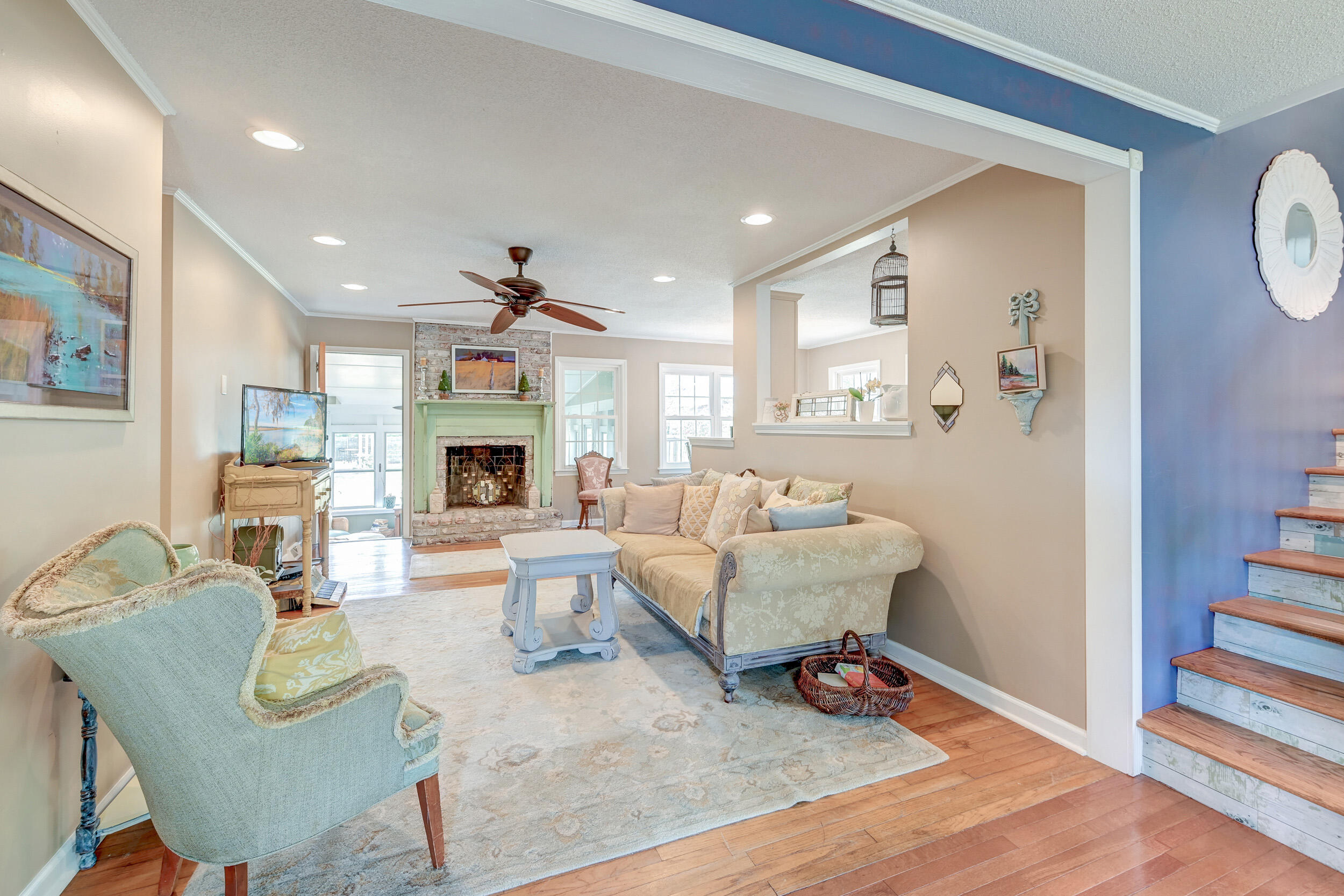 633 Schooner Road