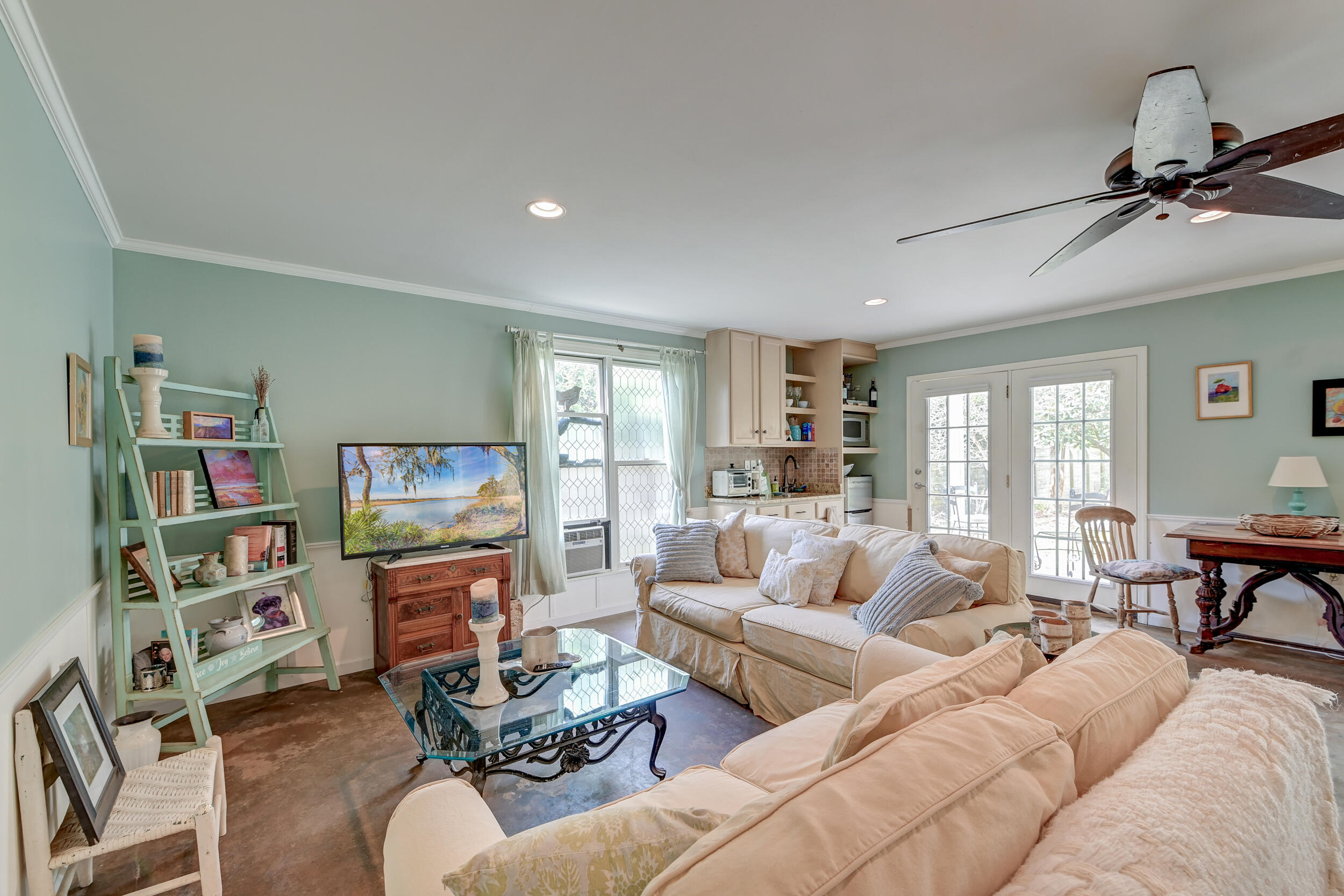 633 Schooner Road