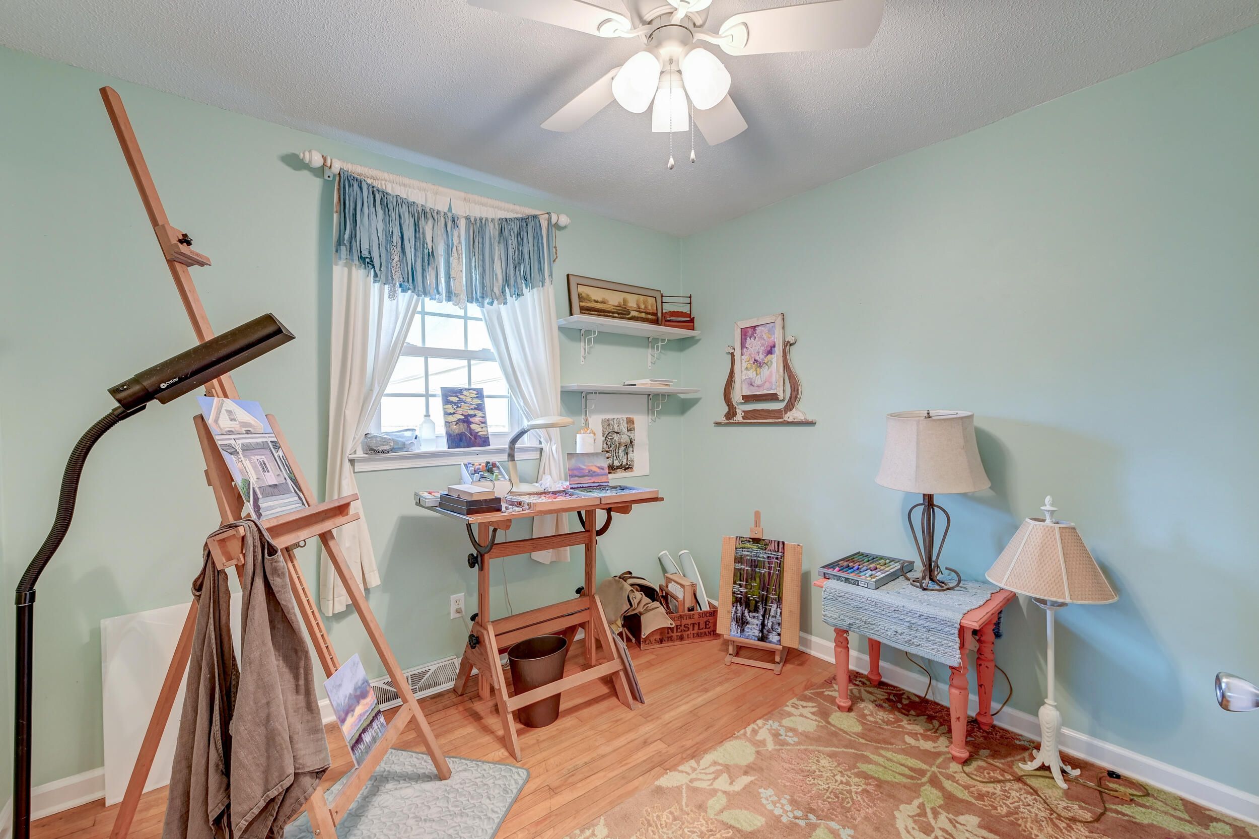 633 Schooner Road
