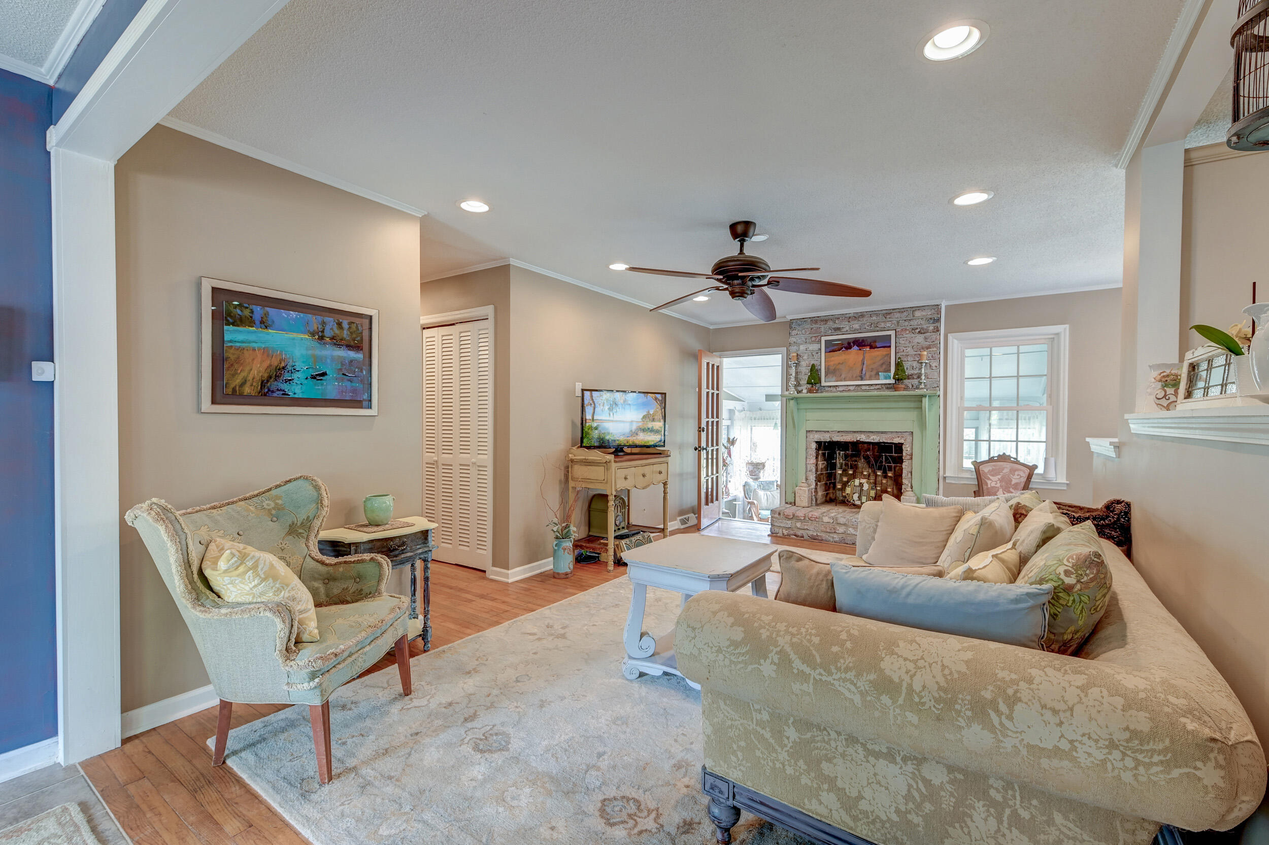 633 Schooner Road