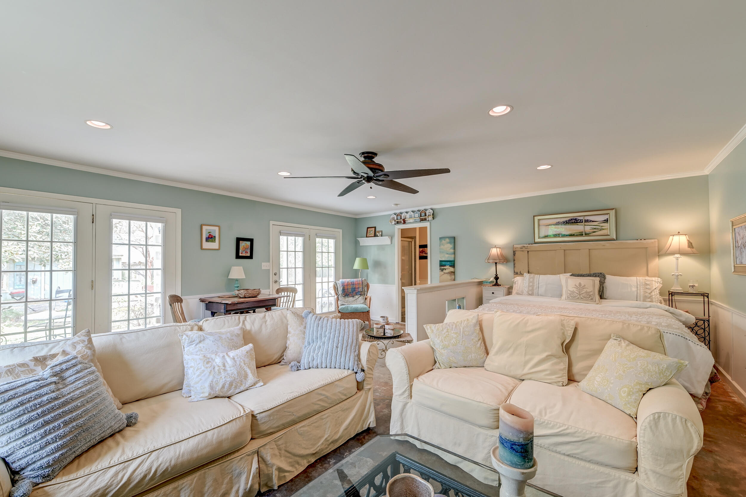 633 Schooner Road