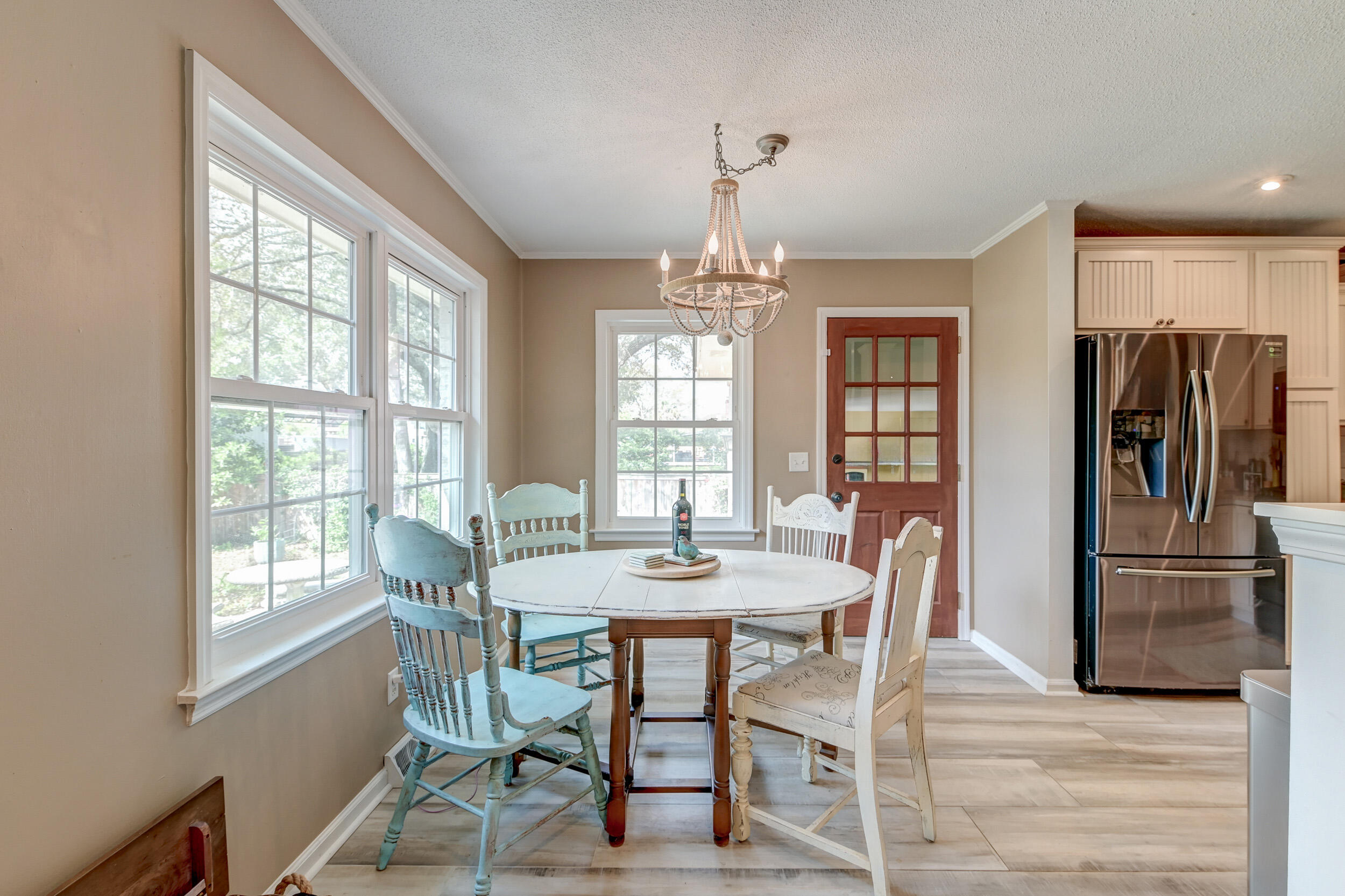 633 Schooner Road