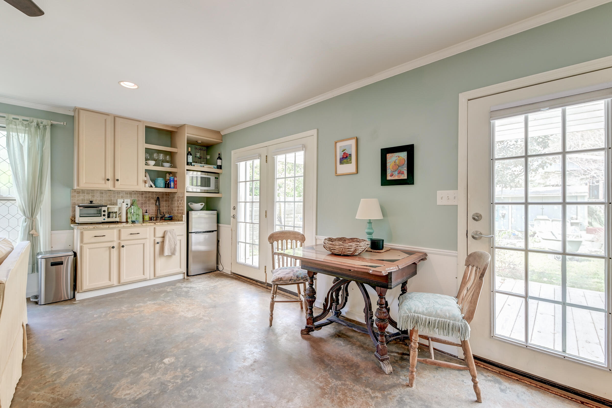 633 Schooner Road