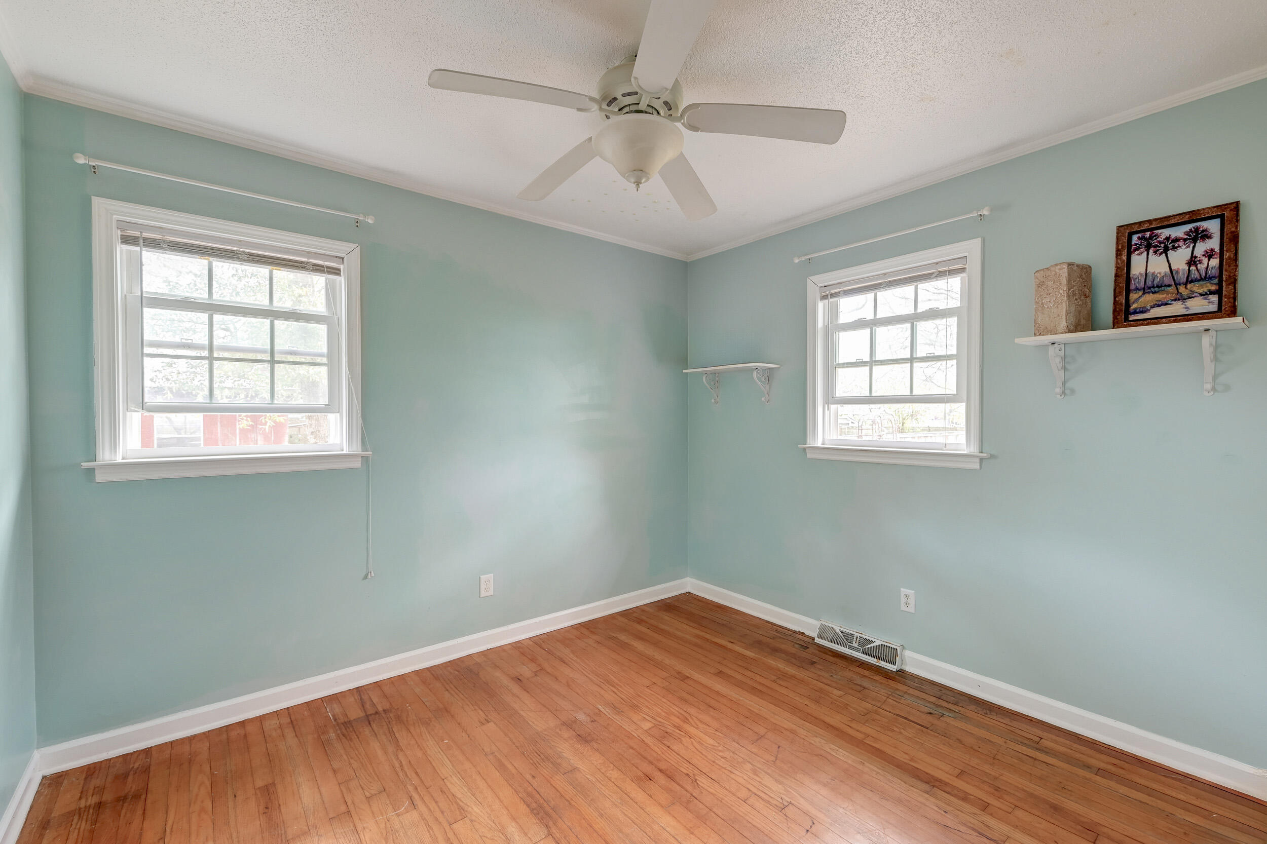 633 Schooner Road