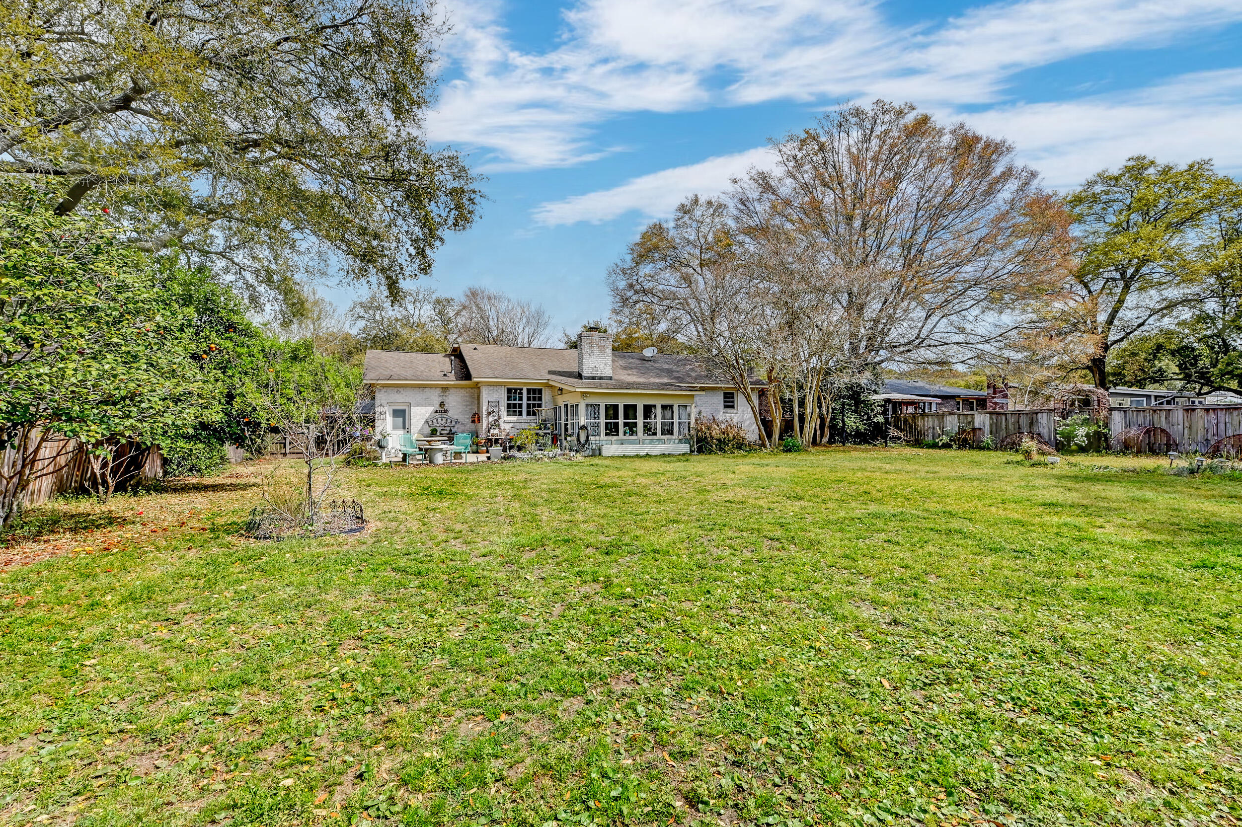 633 Schooner Road