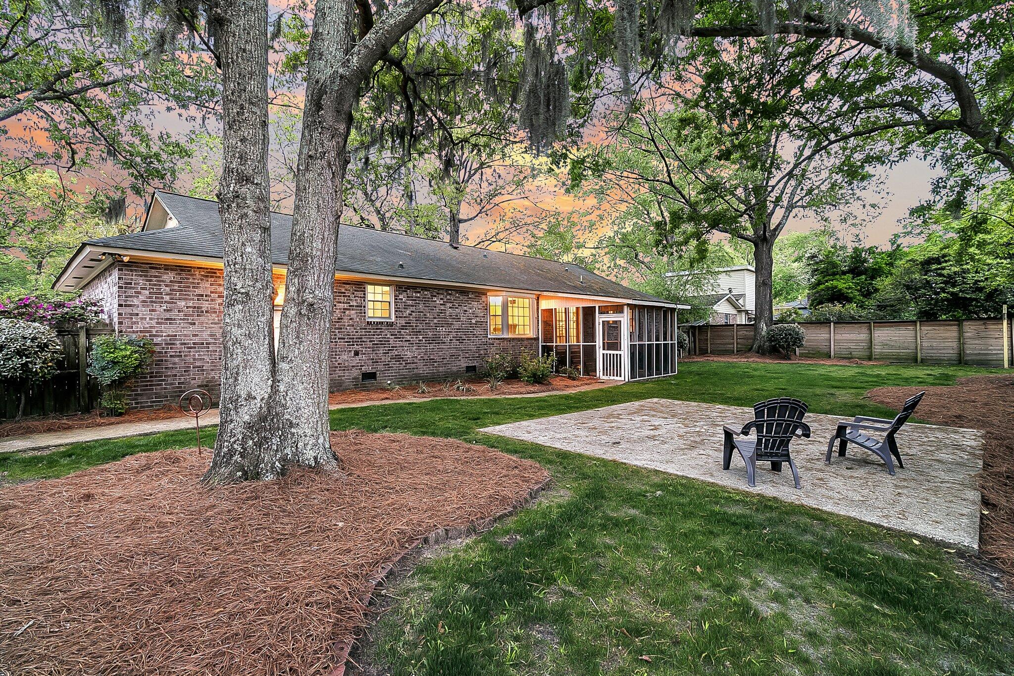 811 E Estates Boulevard