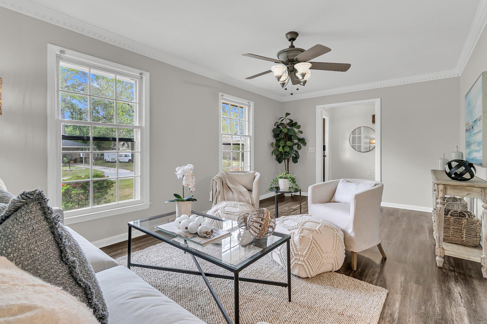 811 E Estates Boulevard