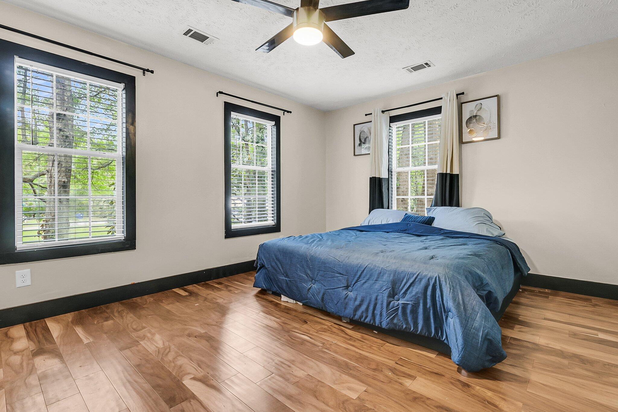 1628 Point Park Drive