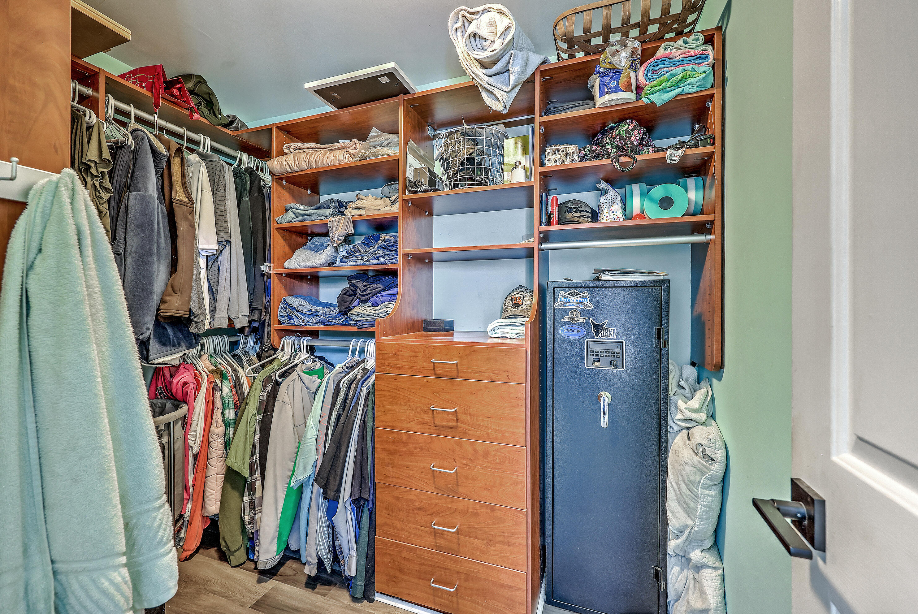 5032 Ballantine Drive
