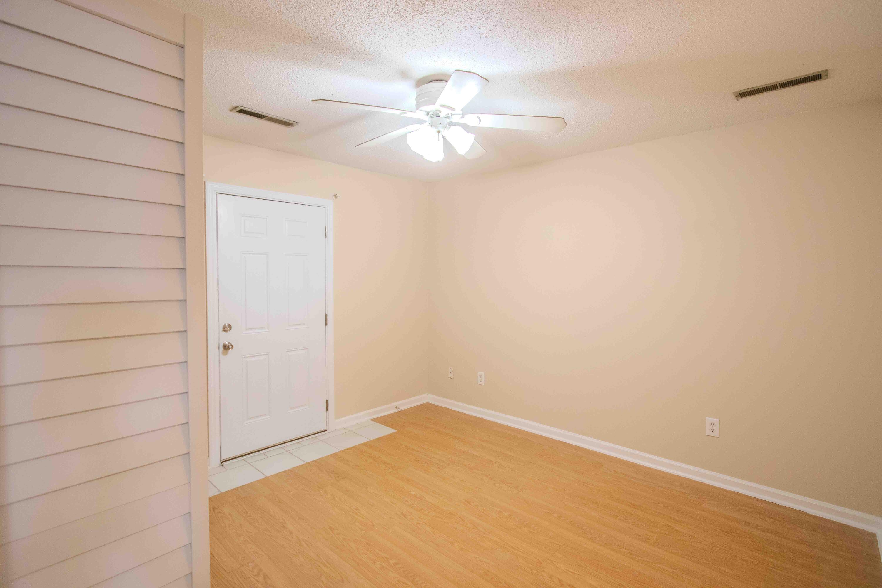 9630 N Cardinal Drive