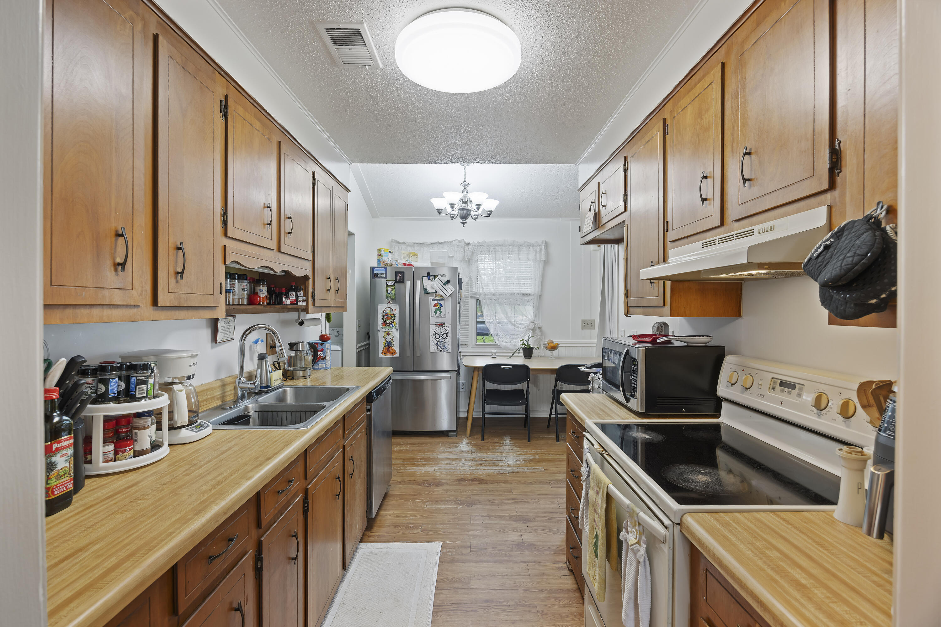 212 Columbia Drive
