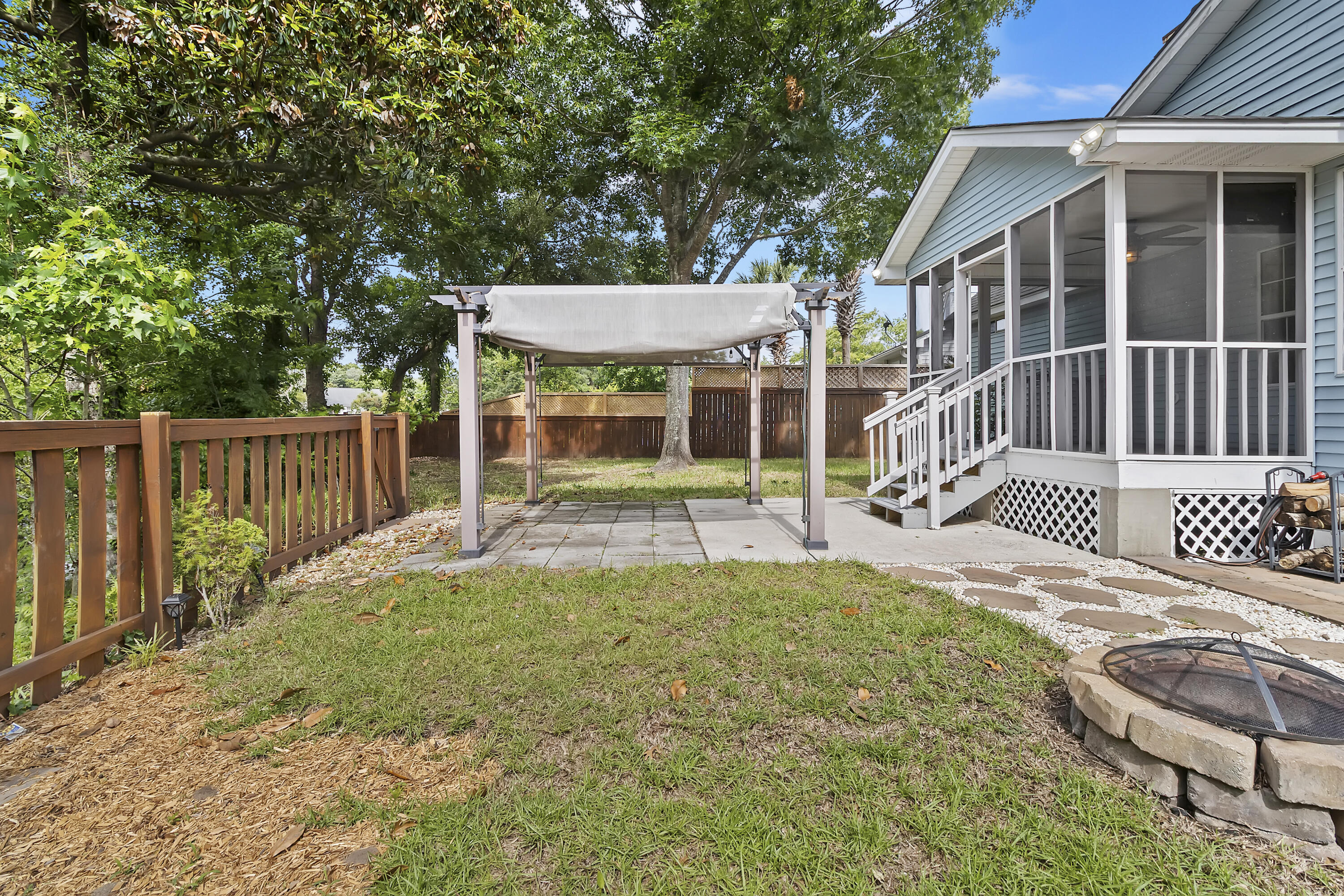 1245 Lakefront Drive Drive