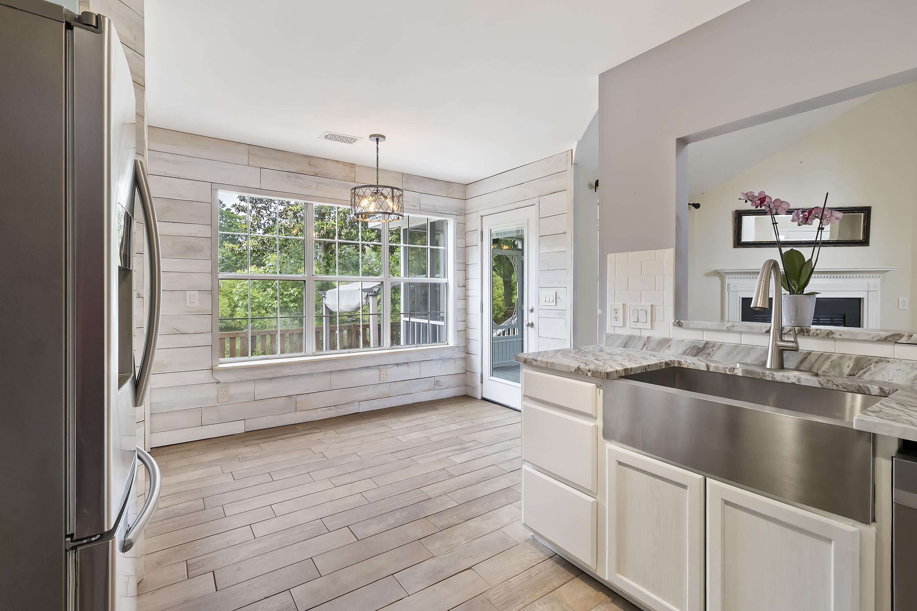 1245 Lakefront Drive Drive