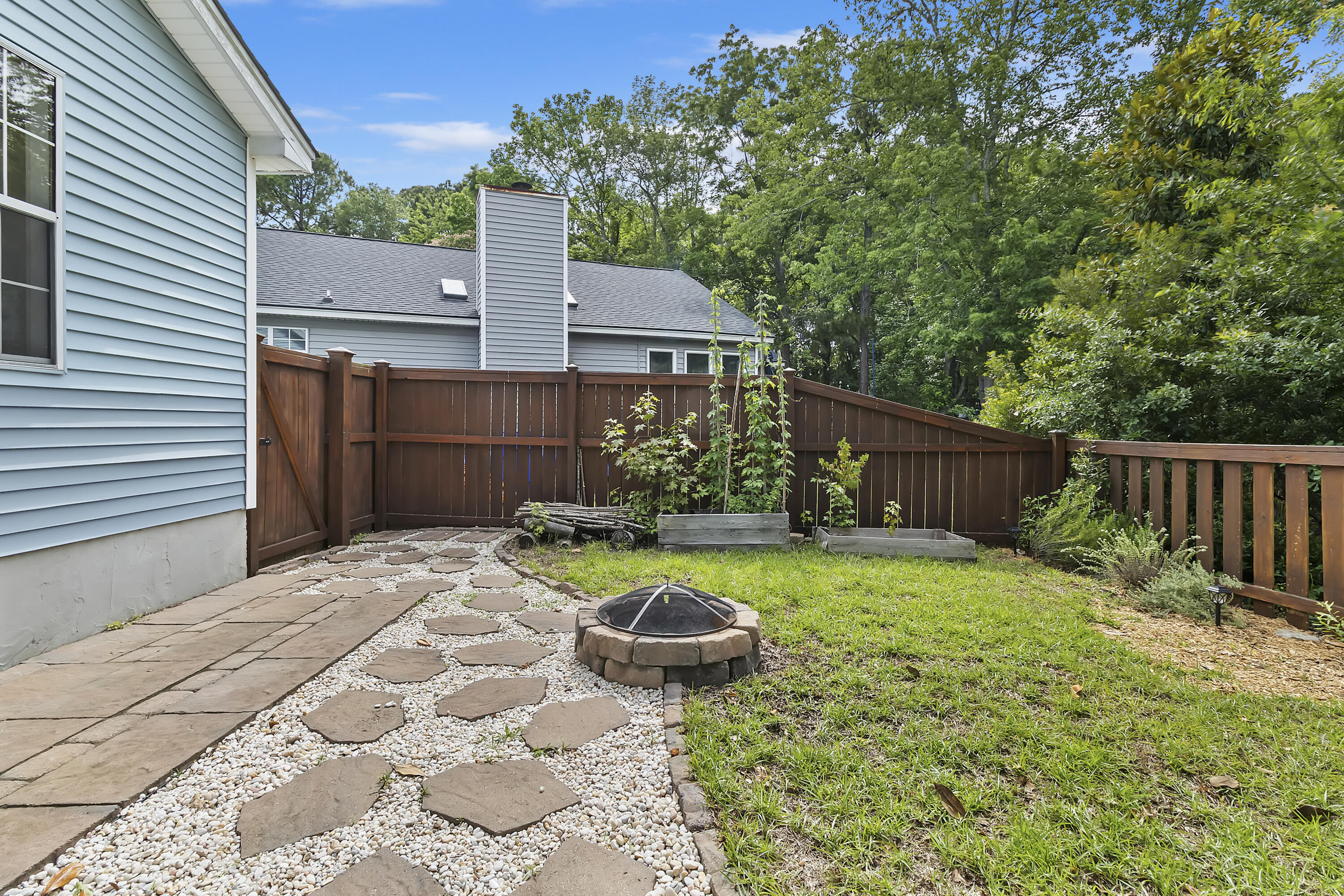1245 Lakefront Drive Drive