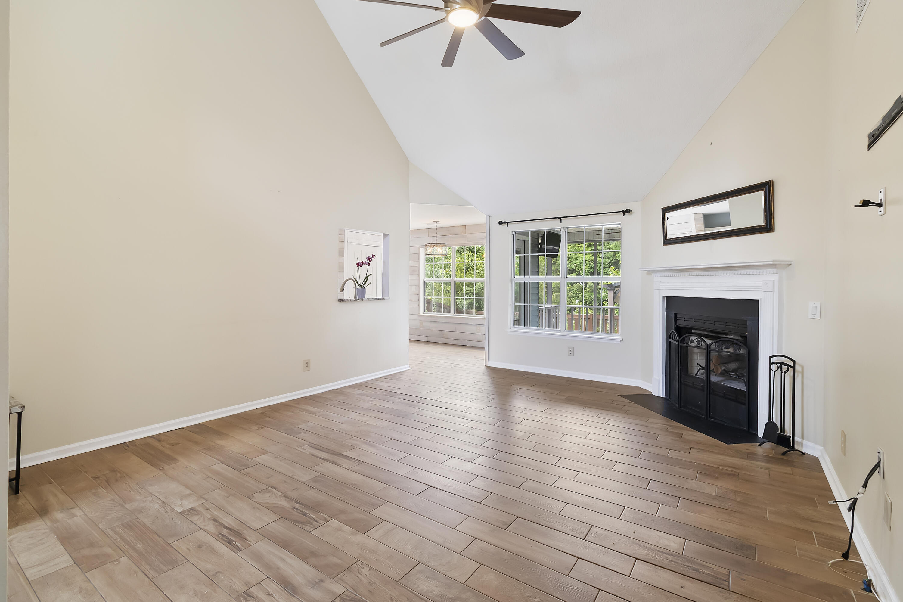 1245 Lakefront Drive Drive