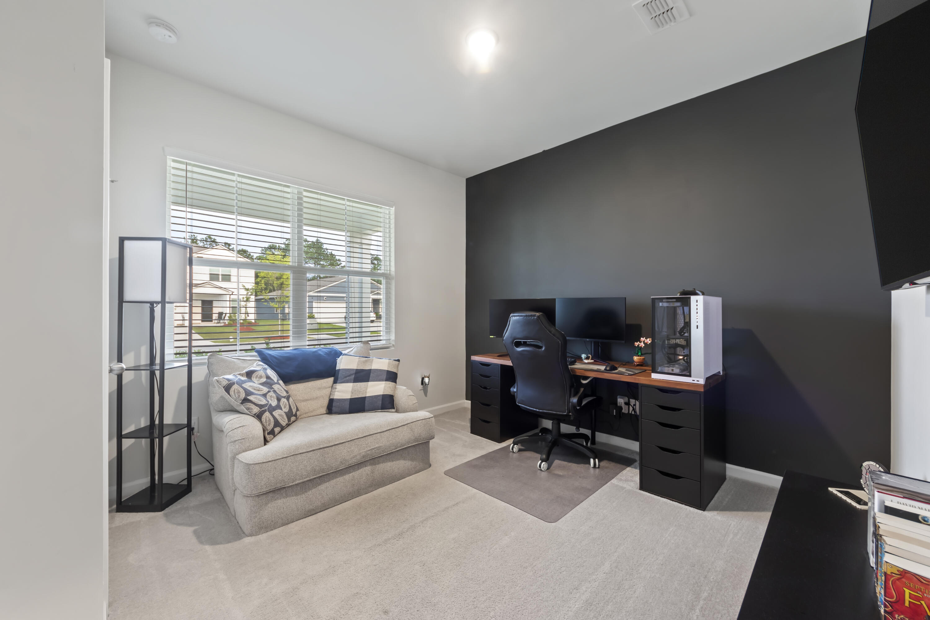 286 W Bradford Pointe Drive