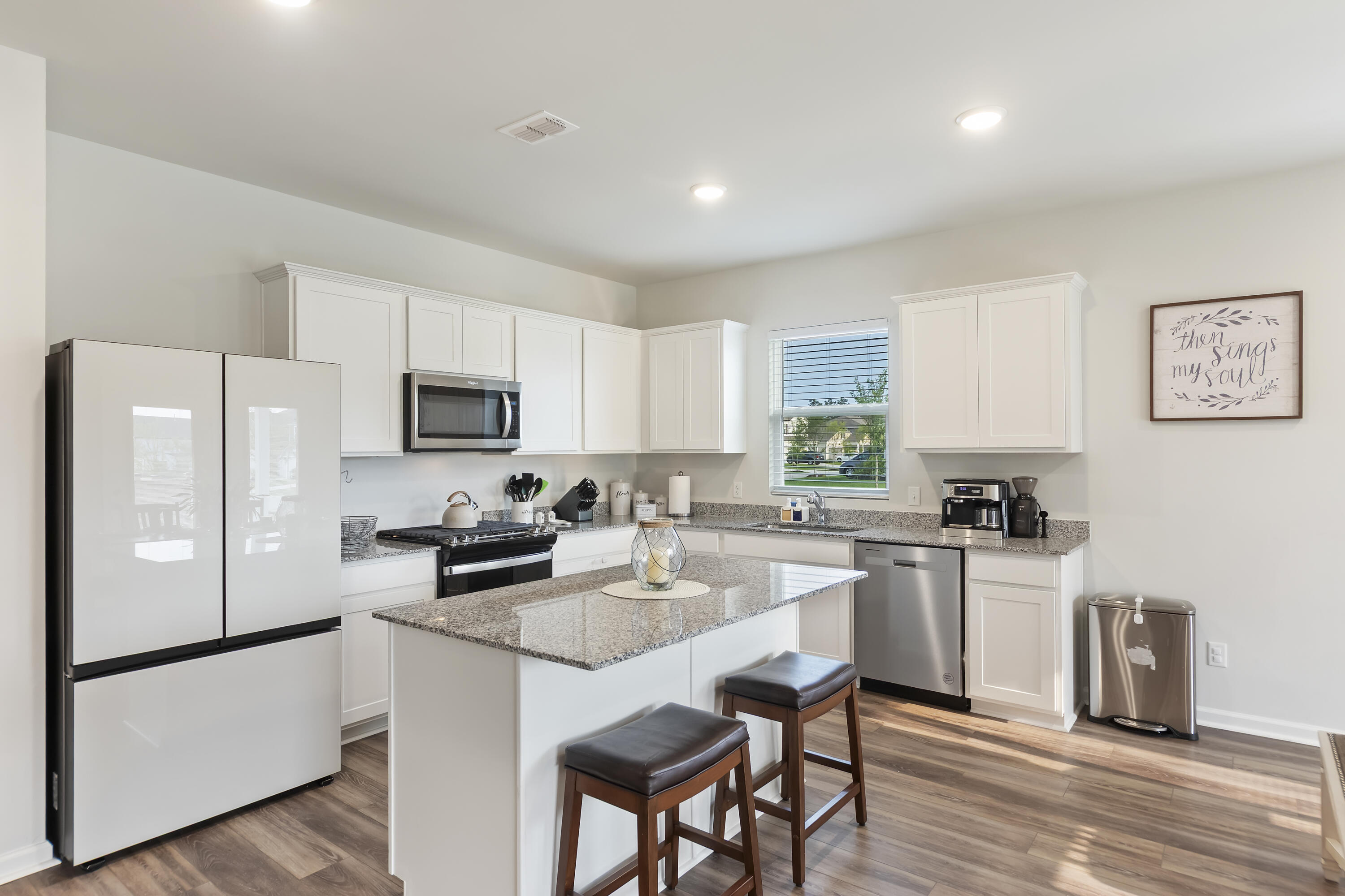 286 W Bradford Pointe Drive