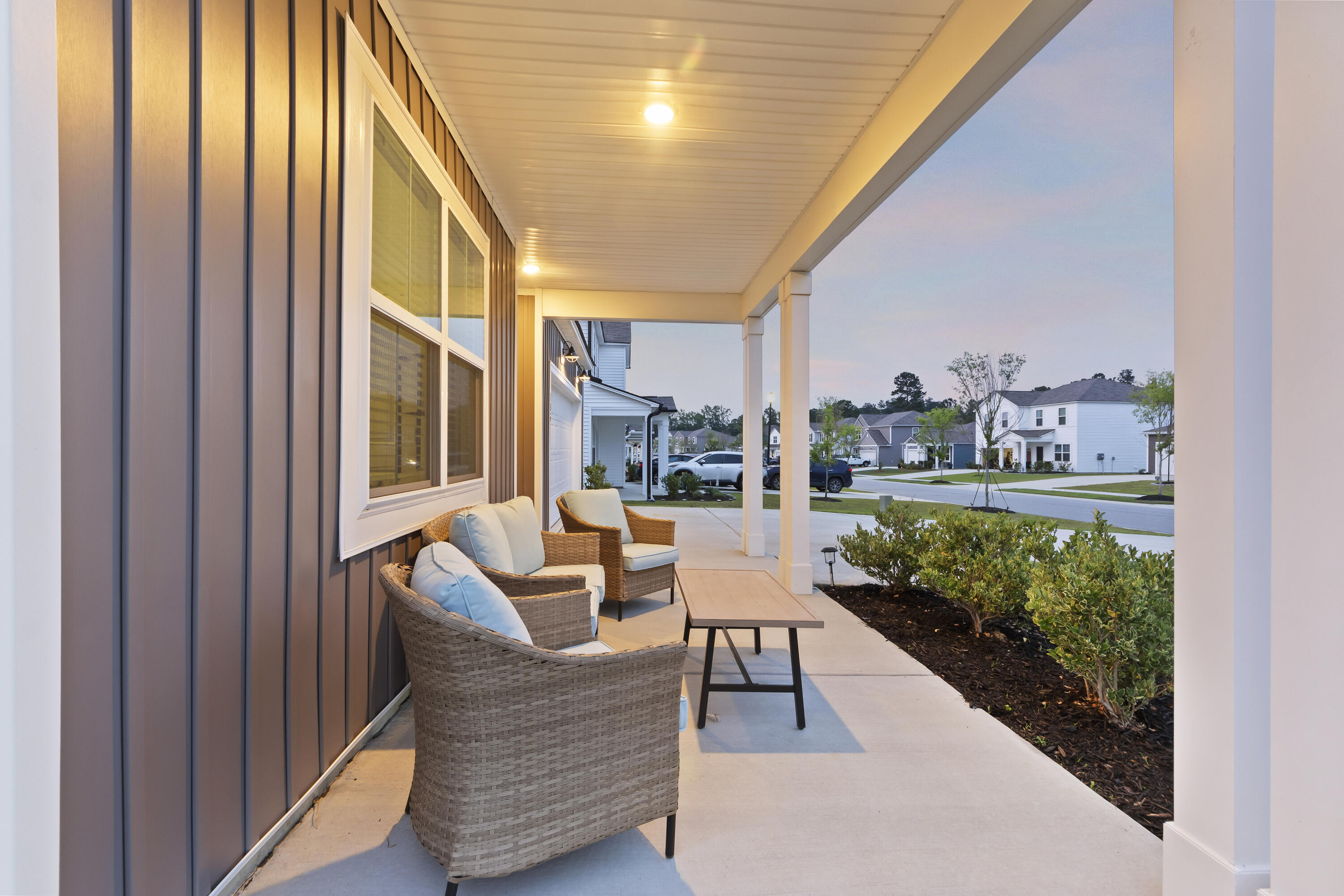 286 W Bradford Pointe Drive