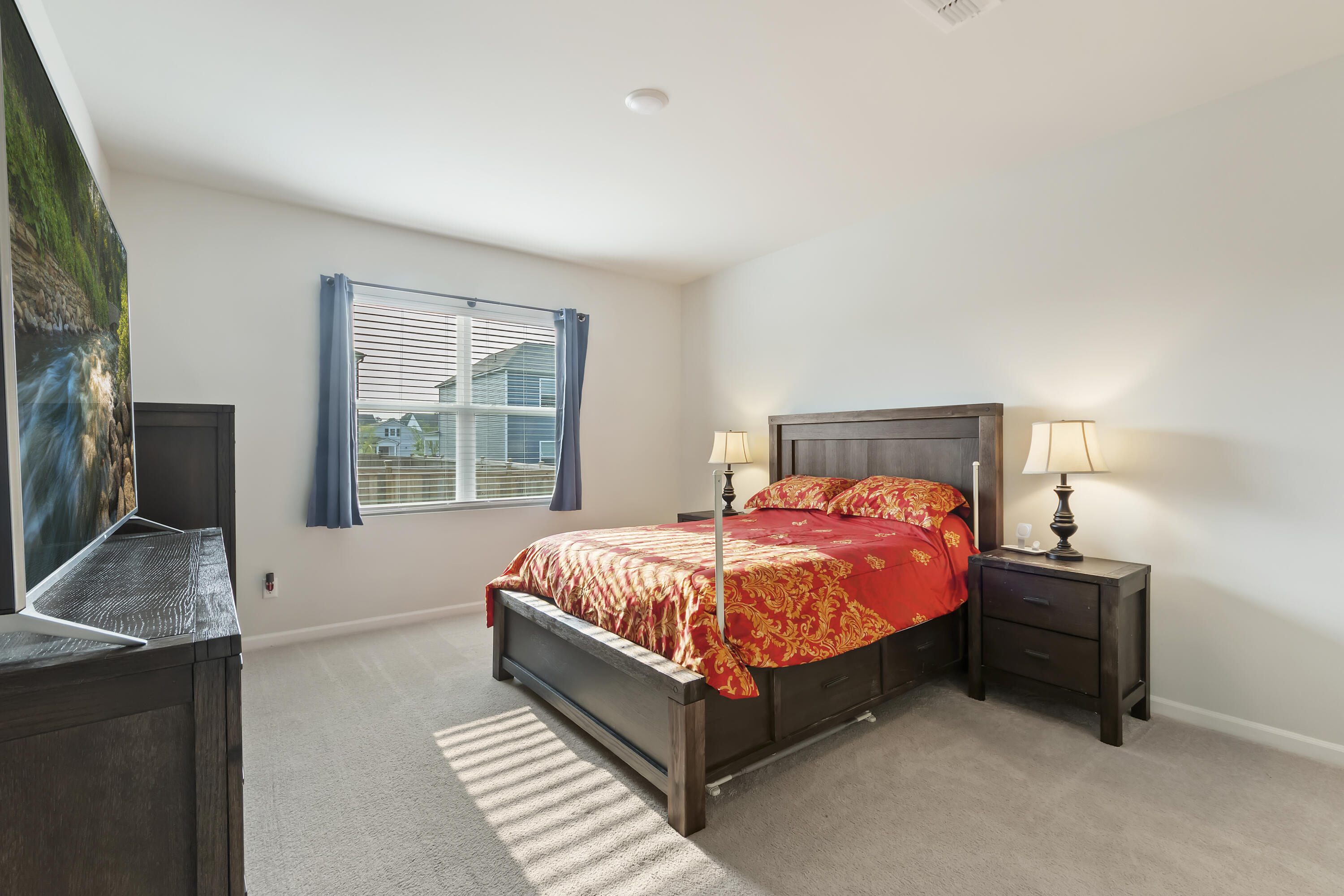 286 W Bradford Pointe Drive