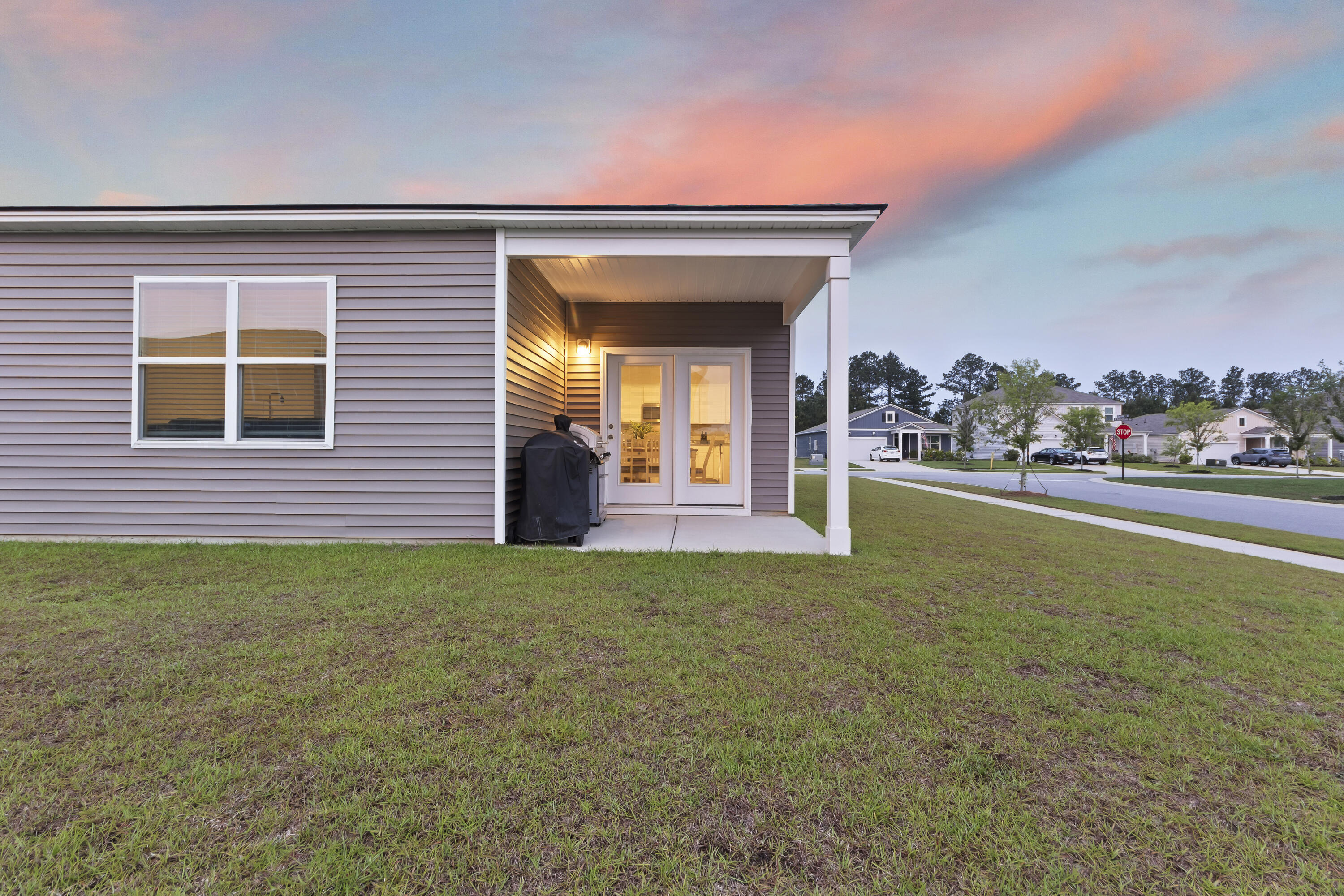 286 W Bradford Pointe Drive