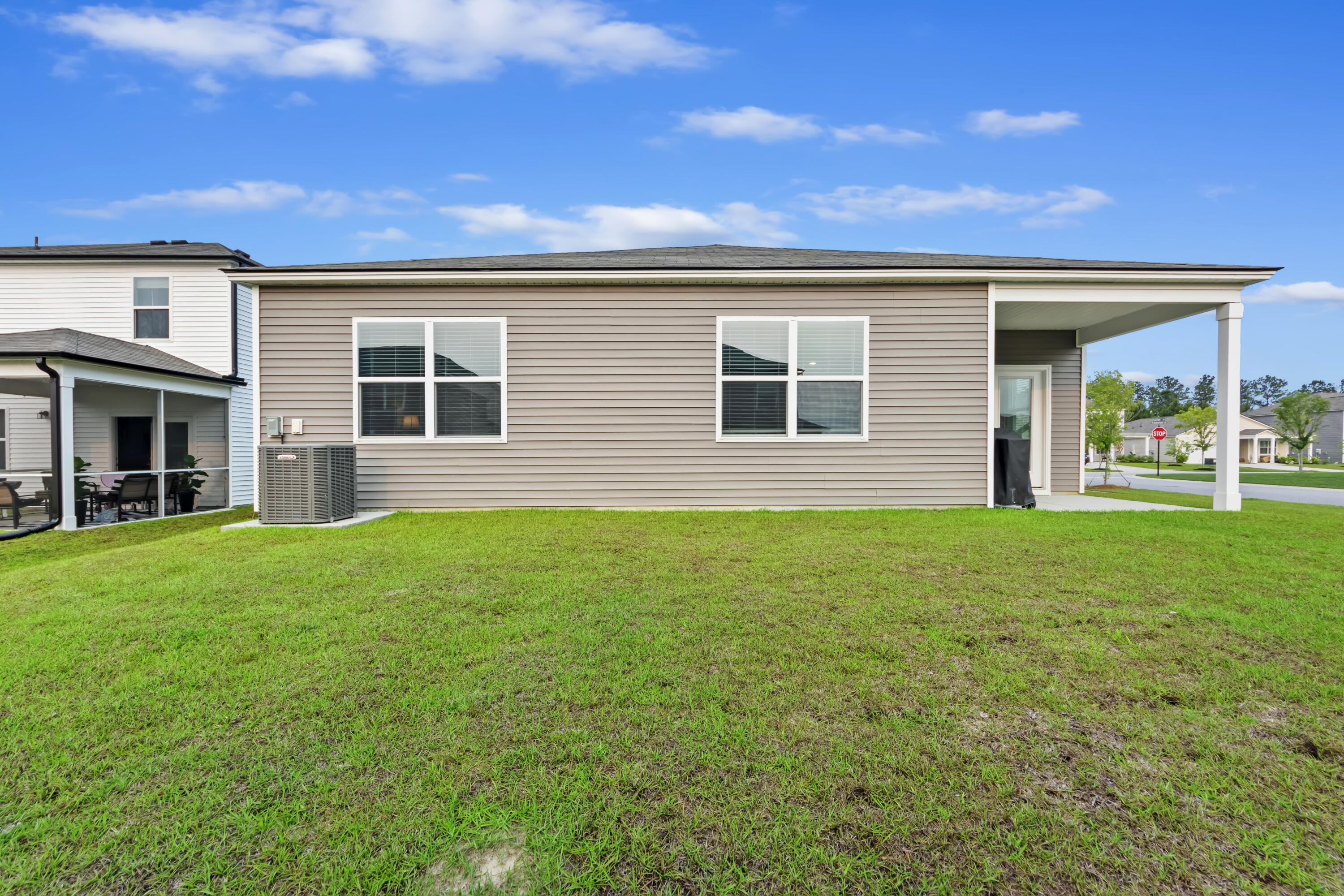 286 W Bradford Pointe Drive