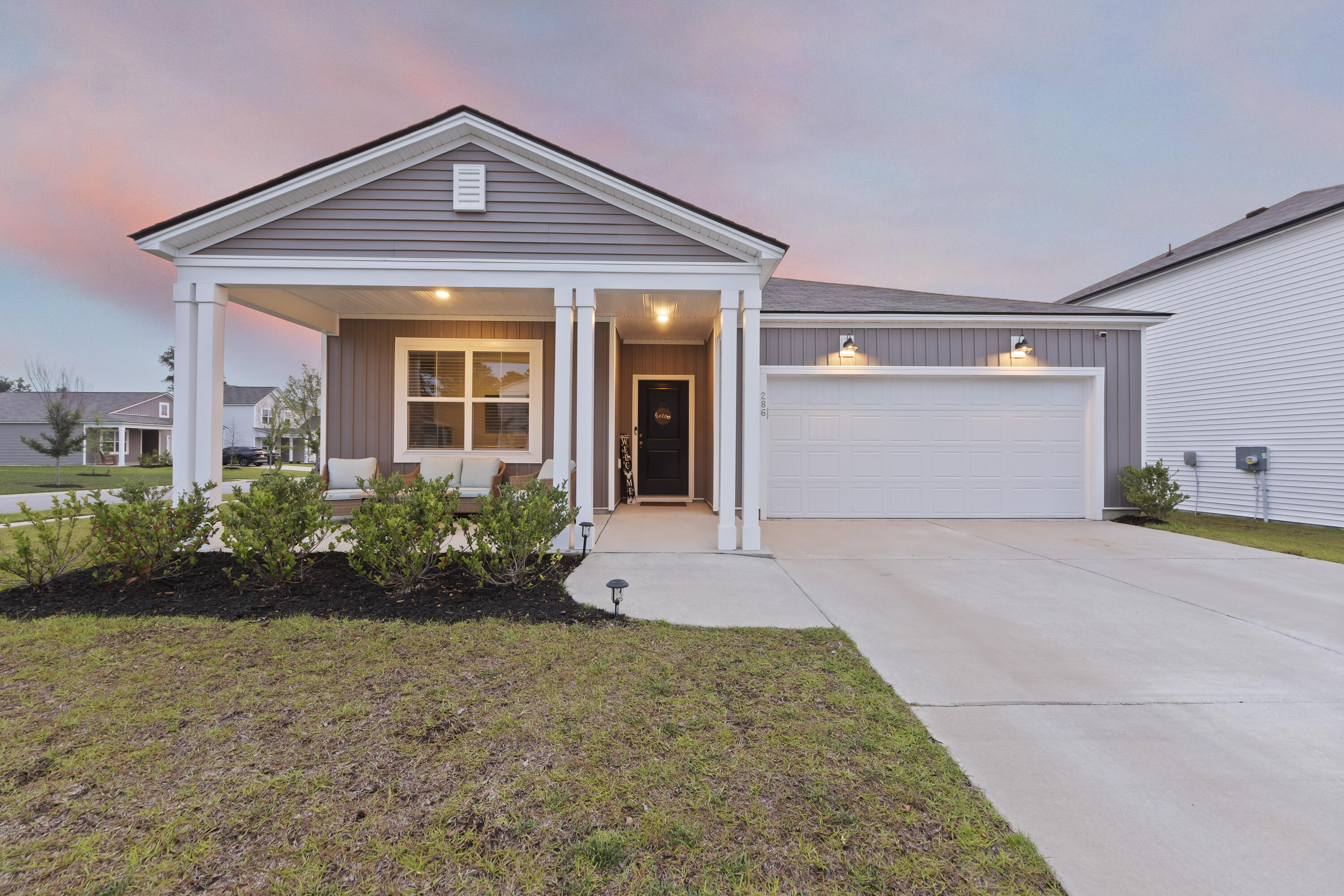 286 W Bradford Pointe Drive