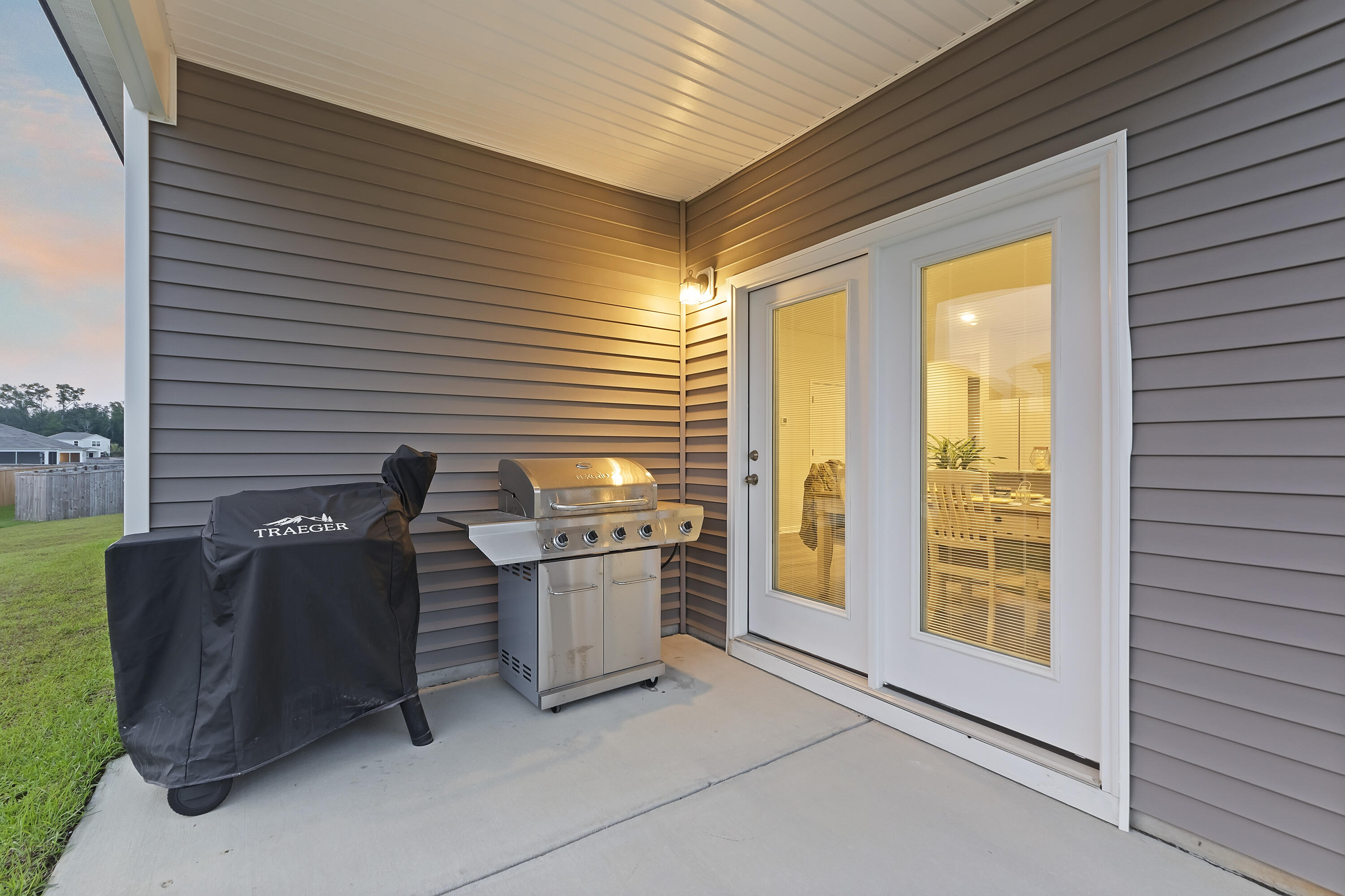 286 W Bradford Pointe Drive