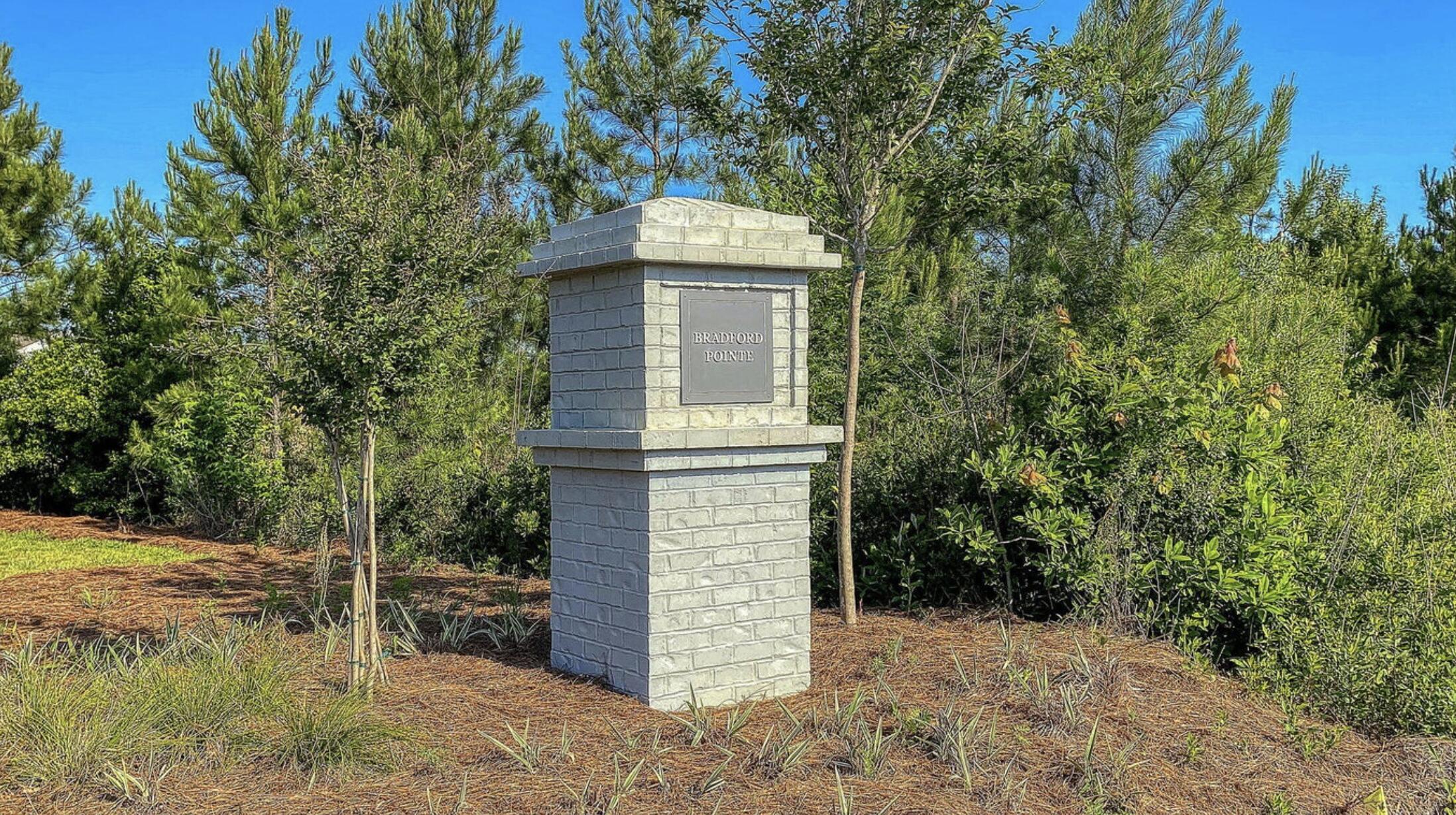 286 W Bradford Pointe Drive