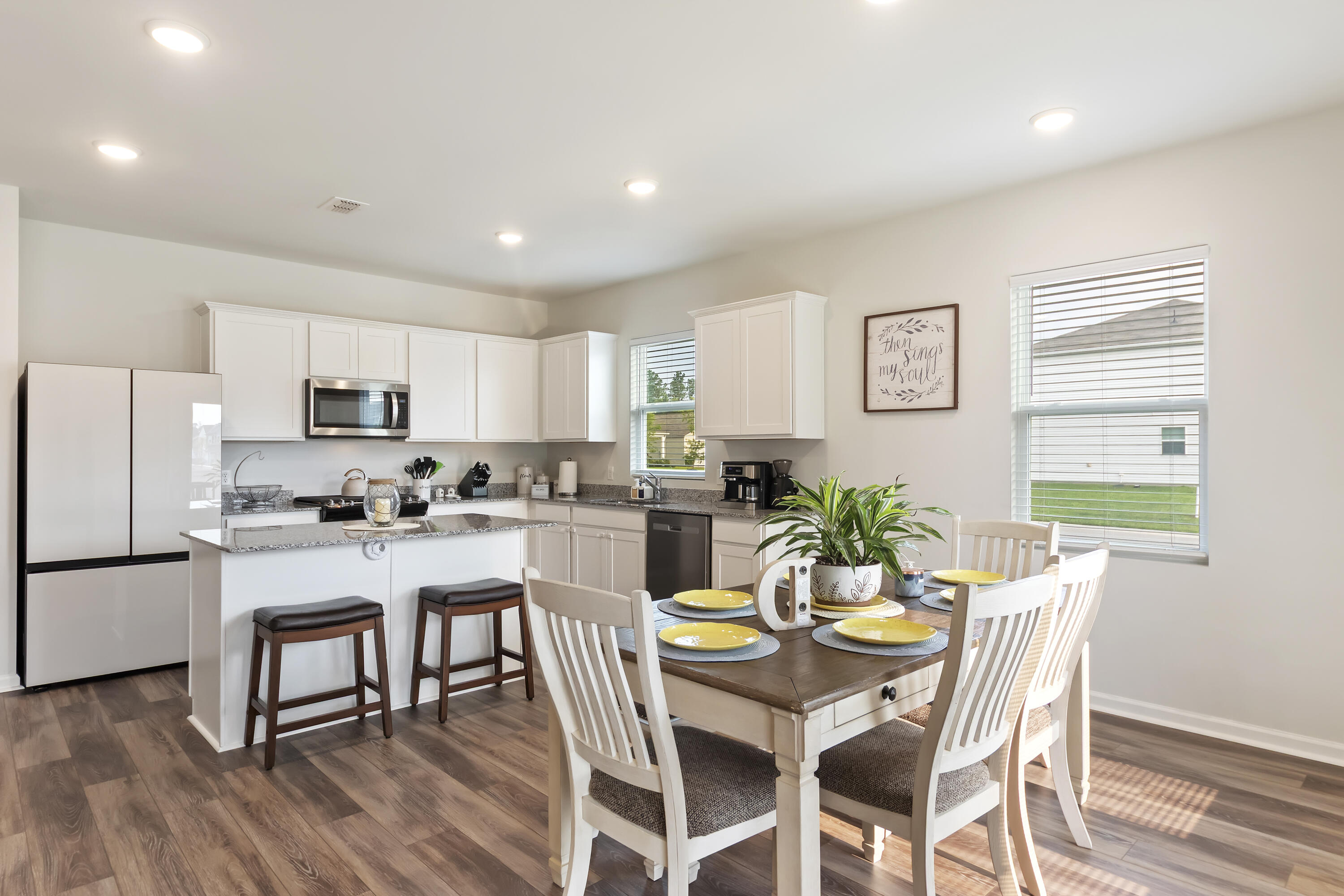 286 W Bradford Pointe Drive