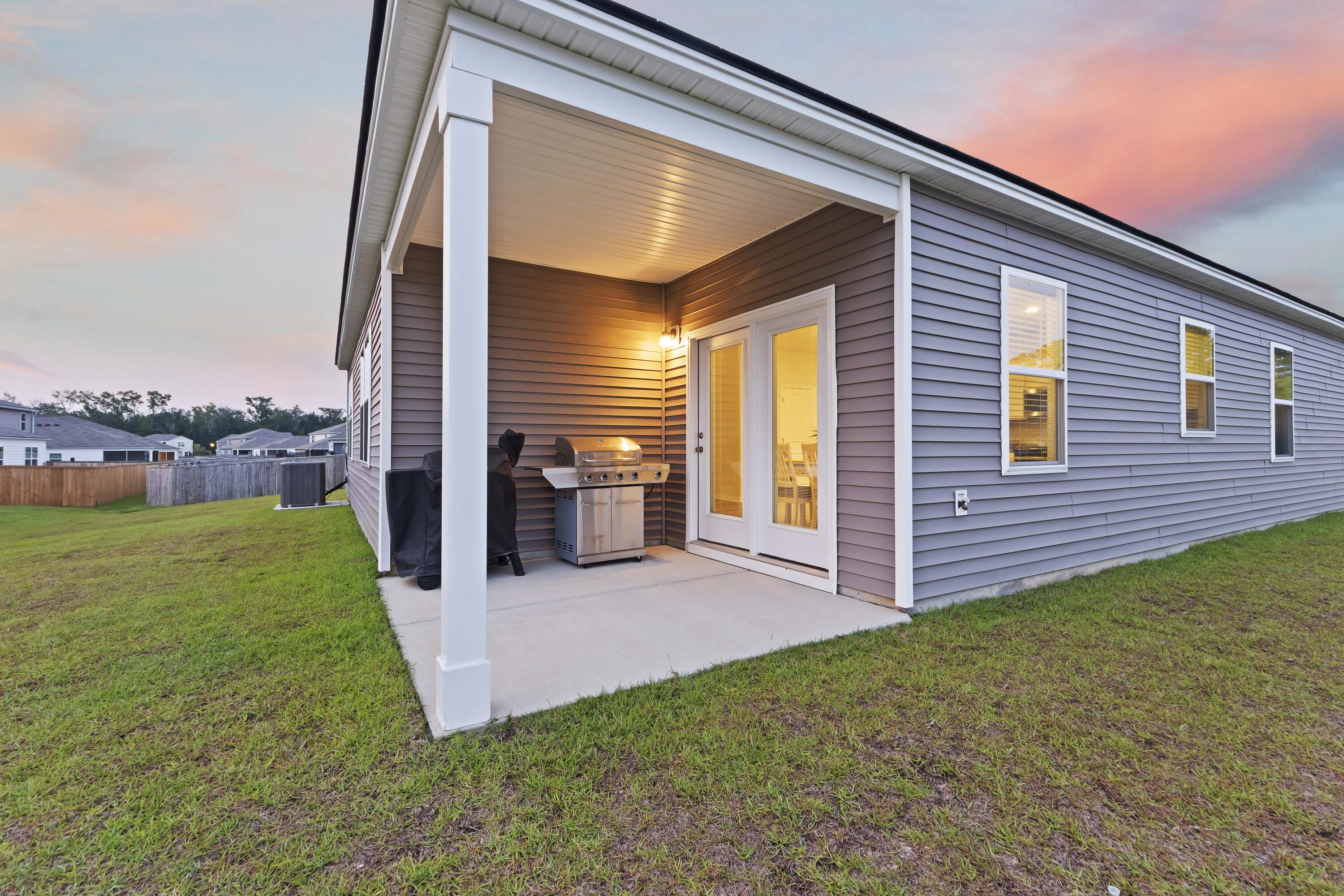 286 W Bradford Pointe Drive