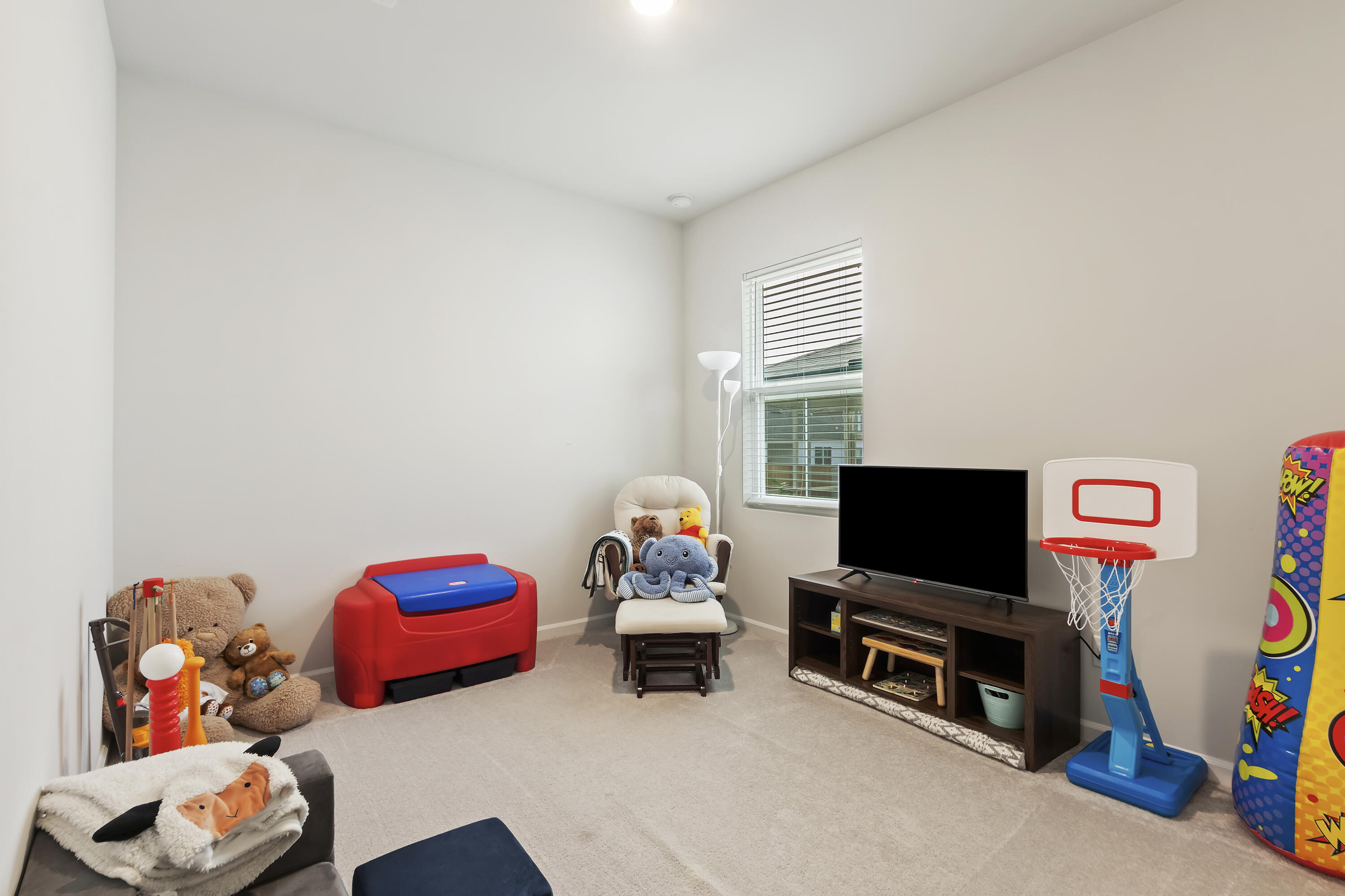 286 W Bradford Pointe Drive