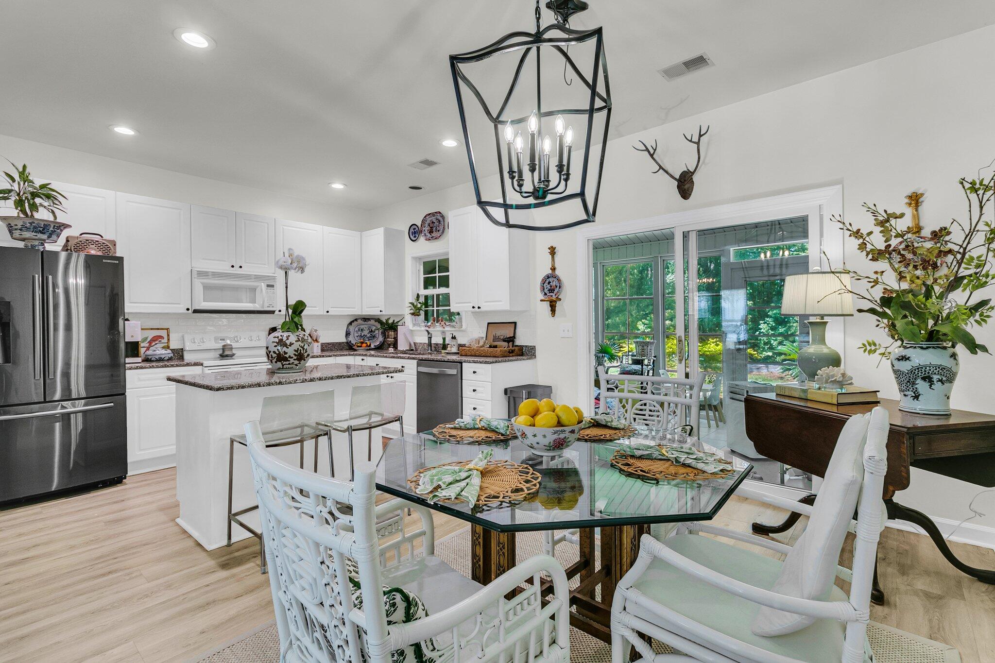 1682 Camfield Lane
