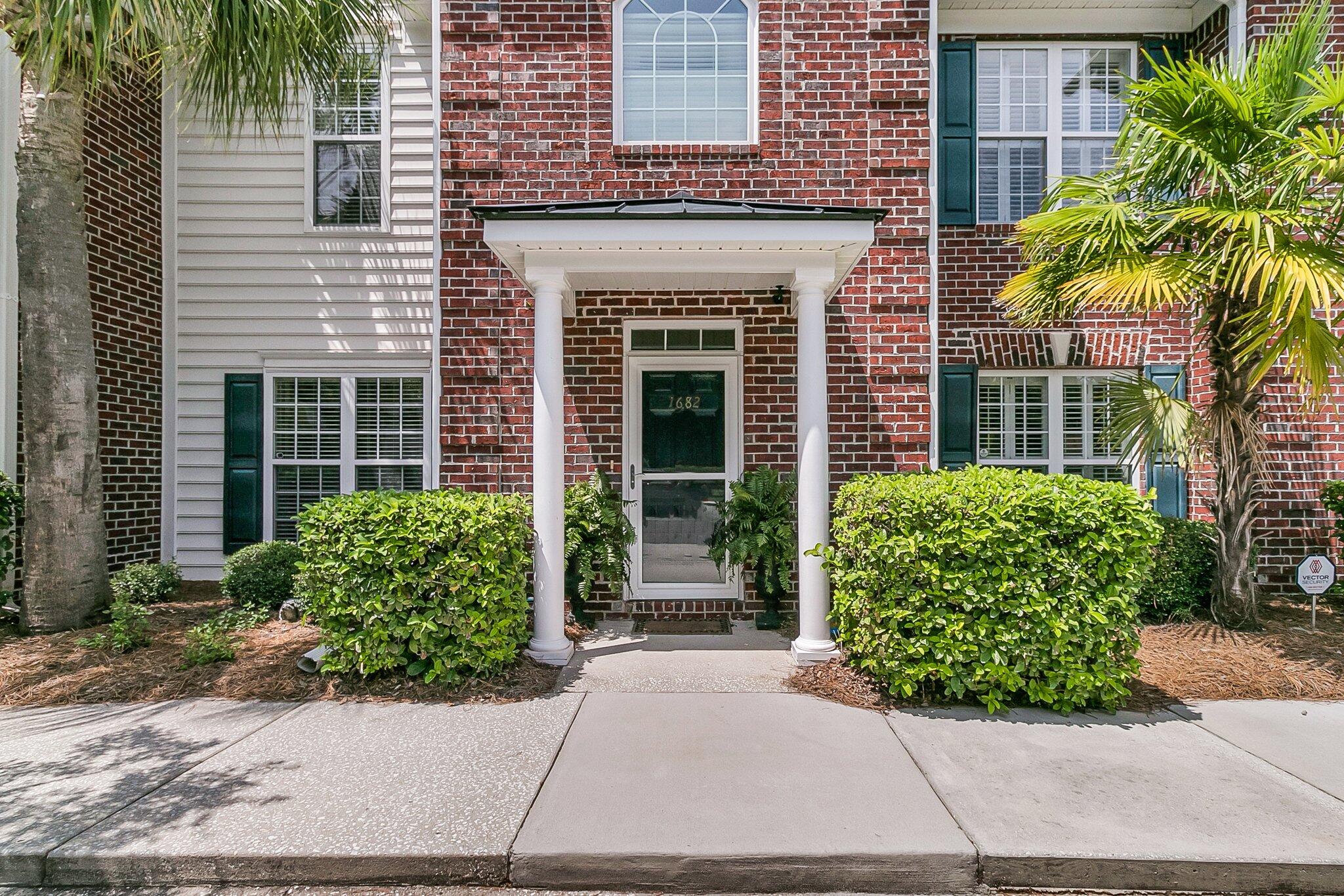 1682 Camfield Lane